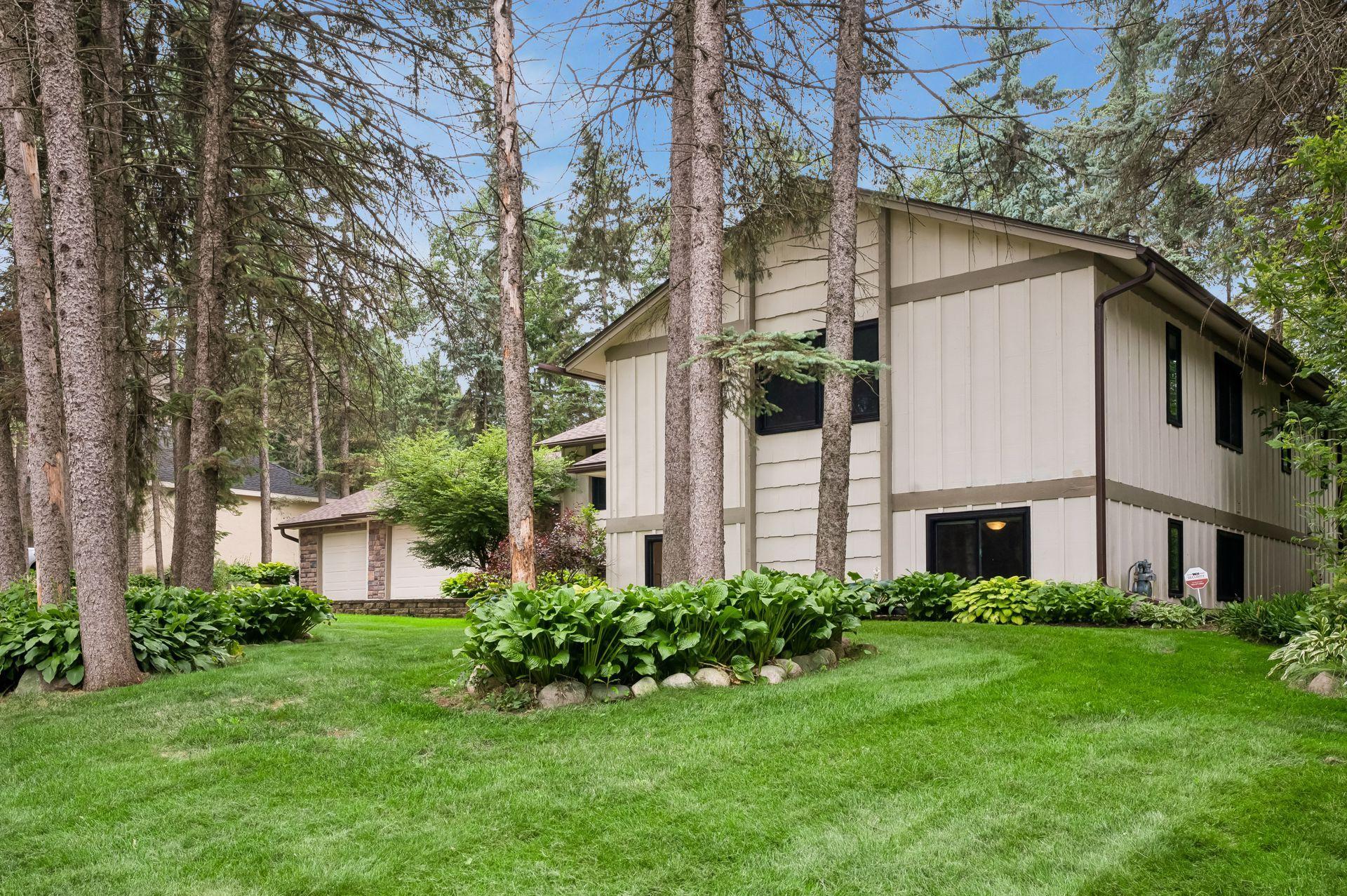 View of Residential at 1148 Kenilworth Drive, Woodbury MN 55125, Woodbury (3 of 51) - Mike Wilen | Minnesota Team Real Estate