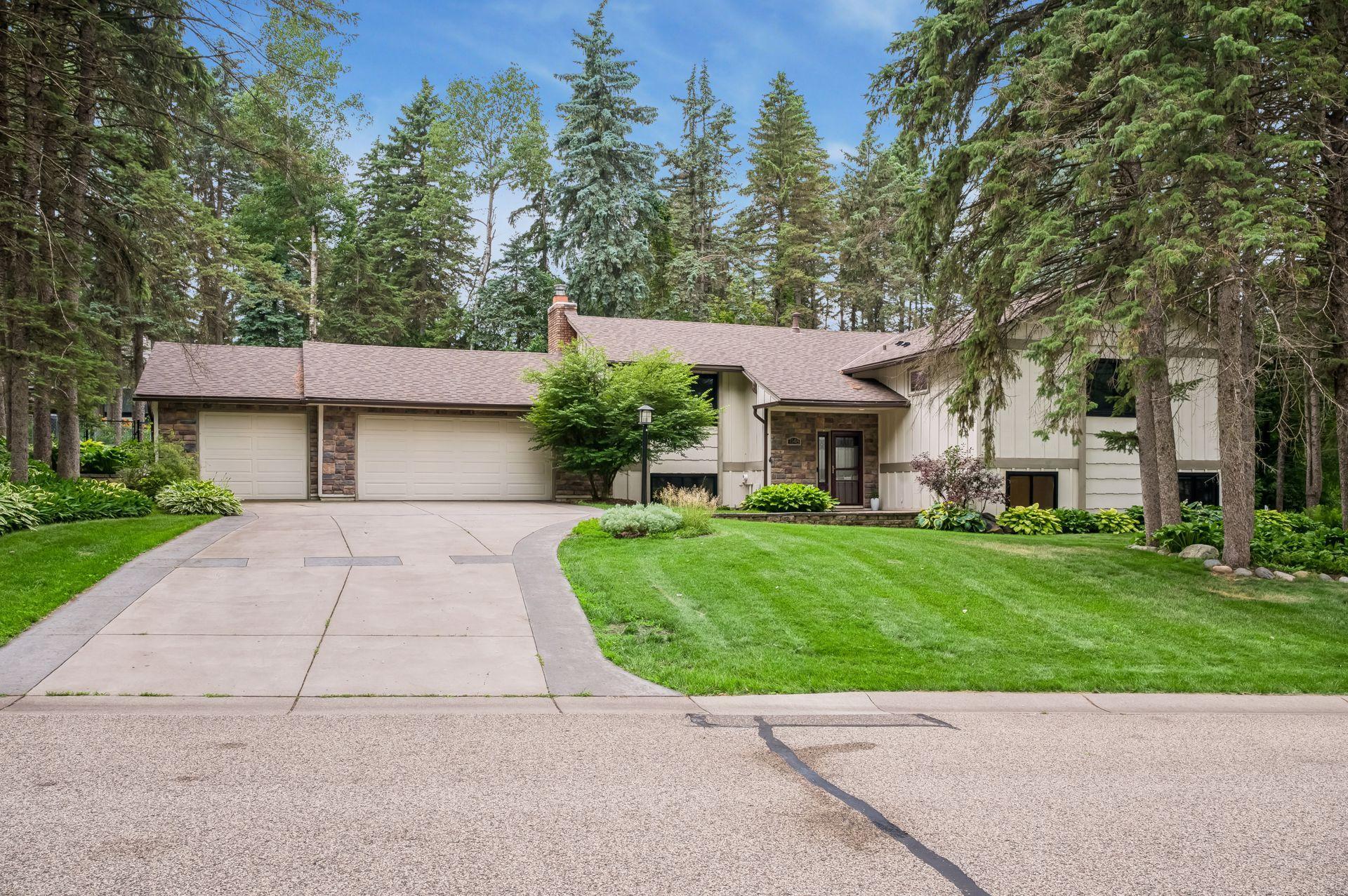 View of Residential at 1148 Kenilworth Drive, Woodbury MN 55125, Woodbury (2 of 51) - Mike Wilen | Minnesota Team Real Estate