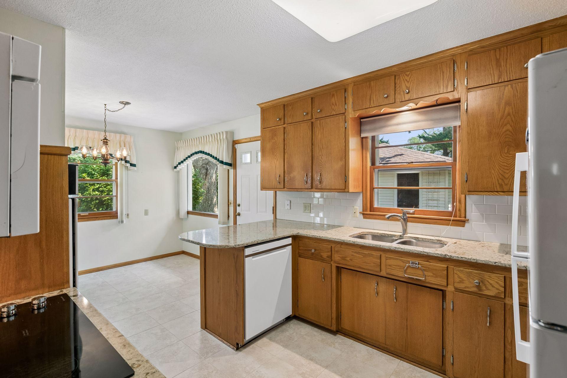 View of Residential at 2163 29th Avenue, New Brighton MN 55112, New Brighton (9 of 25) - Mike Wilen | Minnesota Team Real Estate