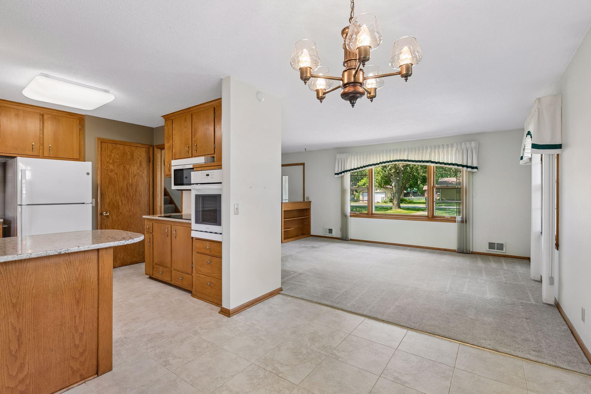 View of Residential at 2163 29th Avenue, New Brighton MN 55112, New Brighton (8 of 25) - Mike Wilen | Minnesota Team Real Estate