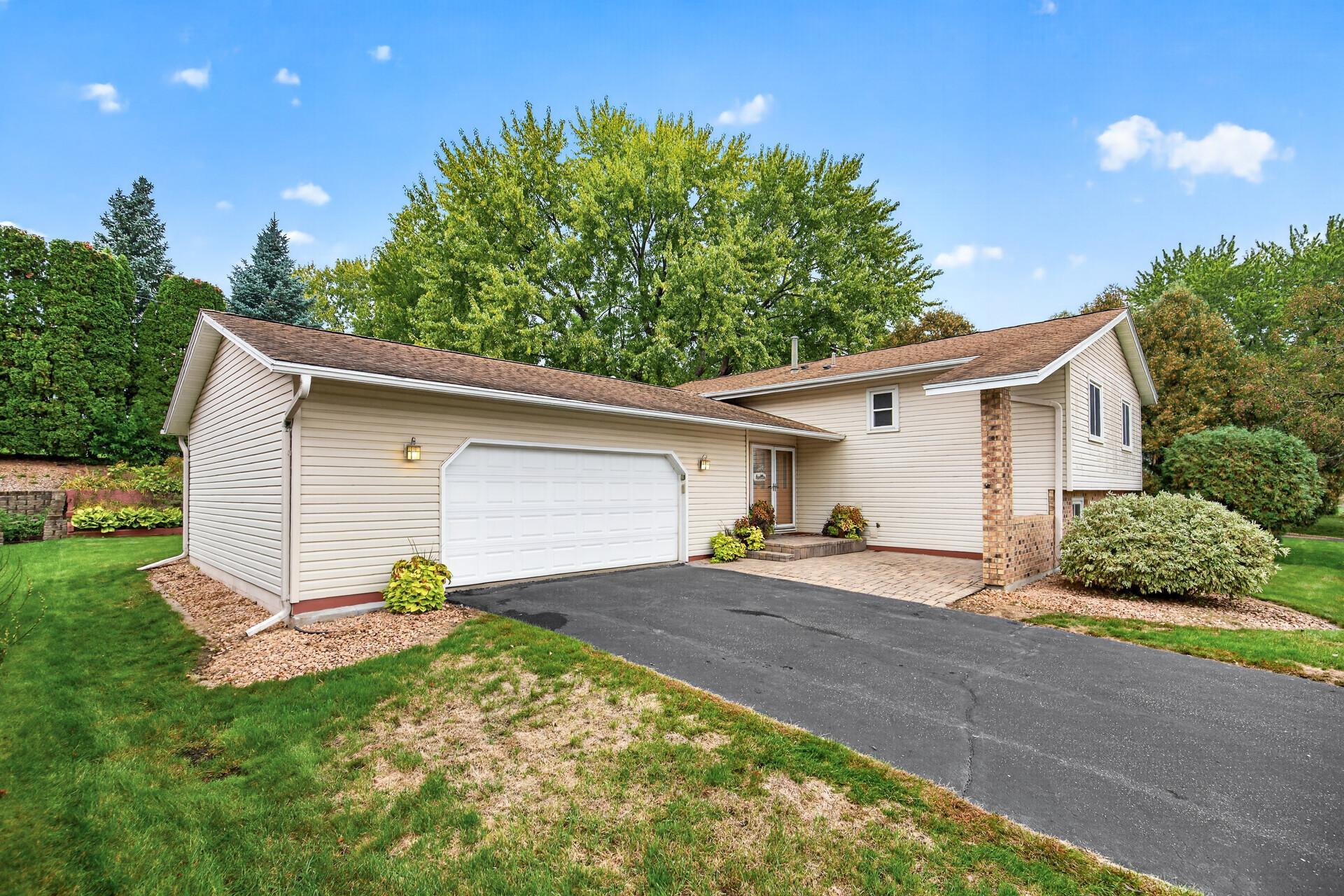 View of Residential at 4409 Flag Avenue, New Hope MN 55428, New Hope (2 of 8) - Mike Wilen | Minnesota Team Real Estate