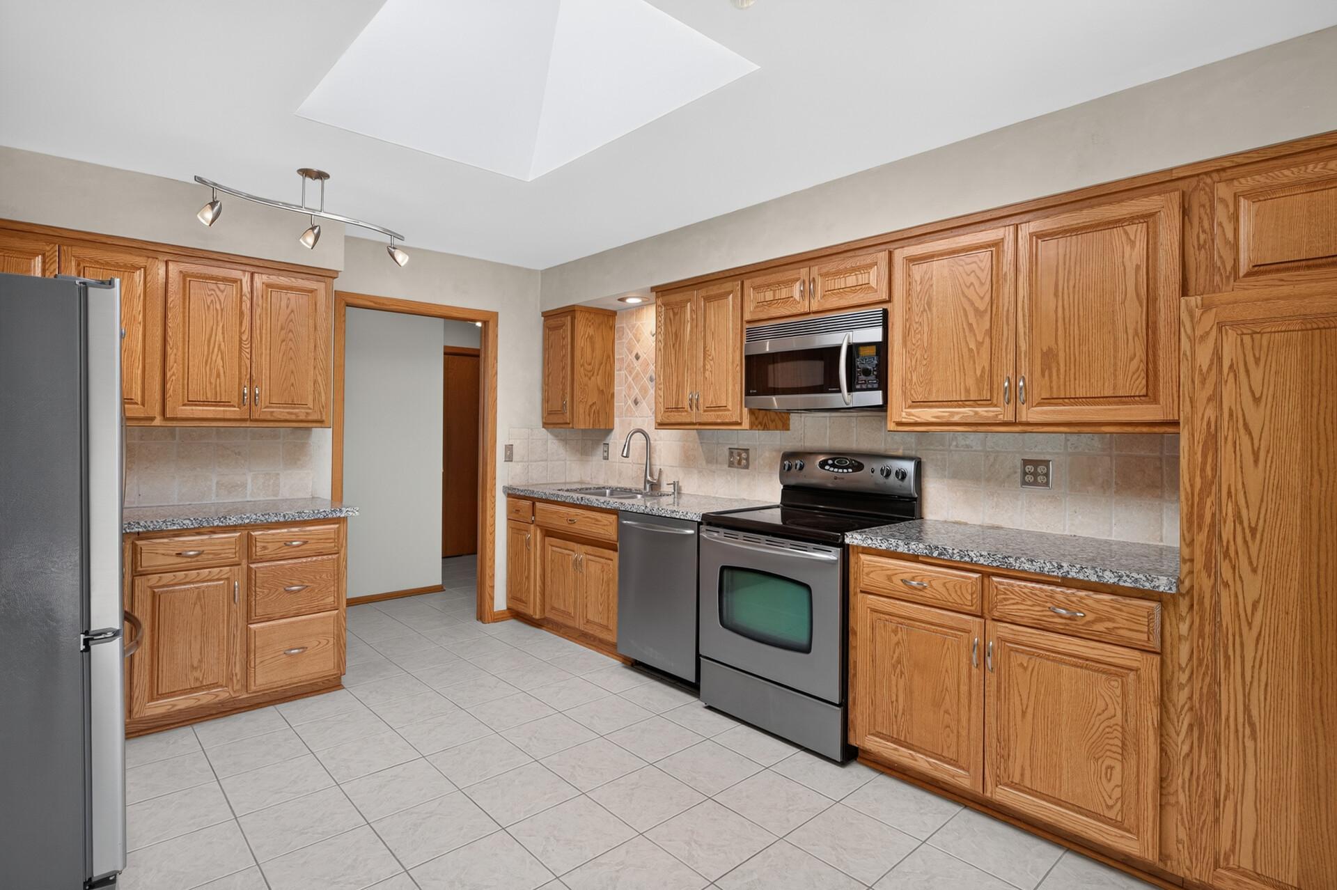 View of Residential at 4409 Flag Avenue, New Hope MN 55428, New Hope (11 of 50) - Mike Wilen | Minnesota Team Real Estate