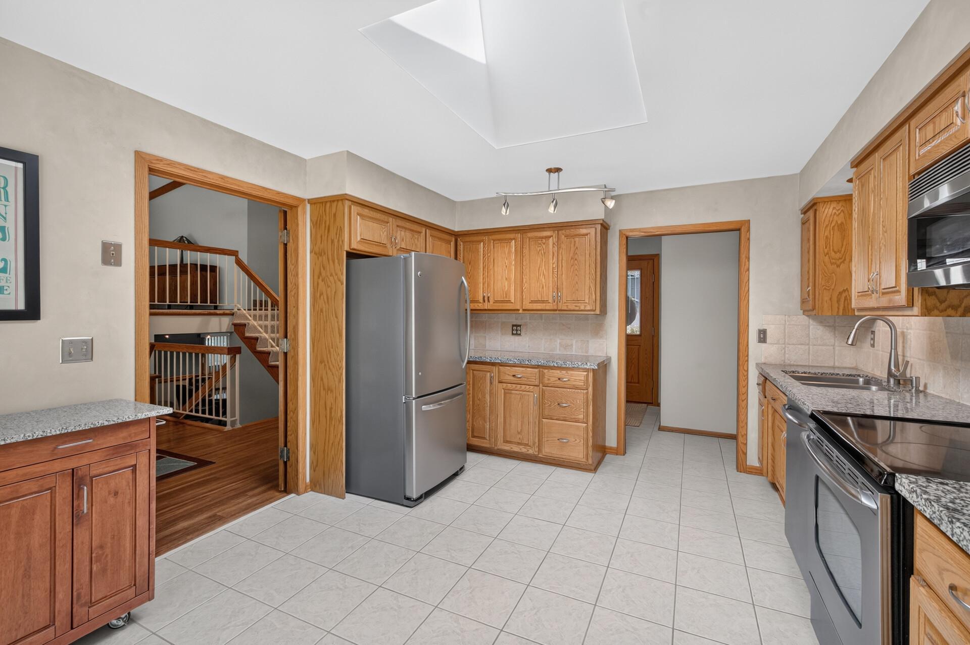View of Residential at 4409 Flag Avenue, New Hope MN 55428, New Hope (10 of 50) - Mike Wilen | Minnesota Team Real Estate