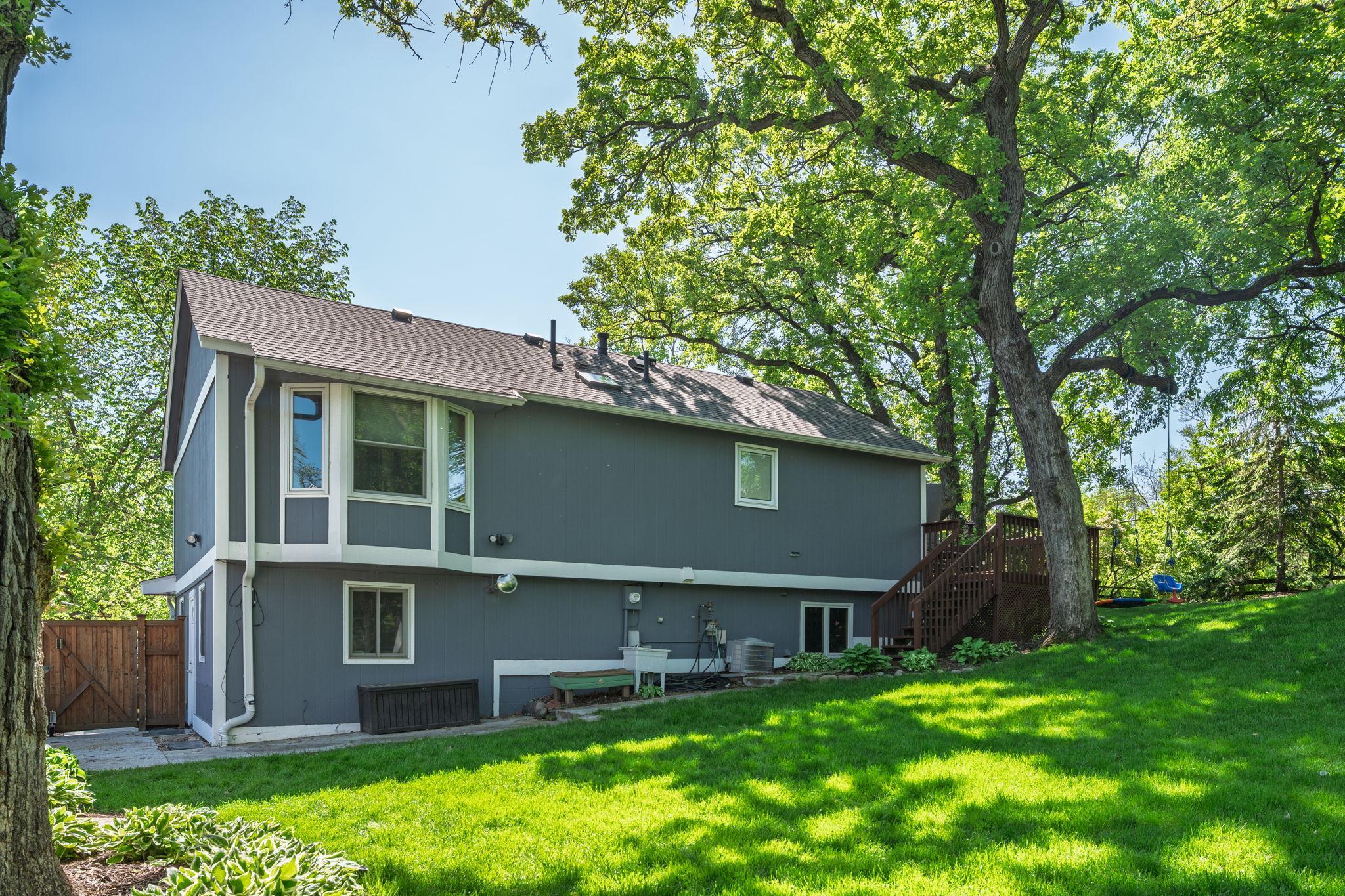 View of Residential at 2840 Mayflower Avenue, Minnetonka MN 55305, Minnetonka (42 of 49) - Mike Wilen | Minnesota Team Real Estate
