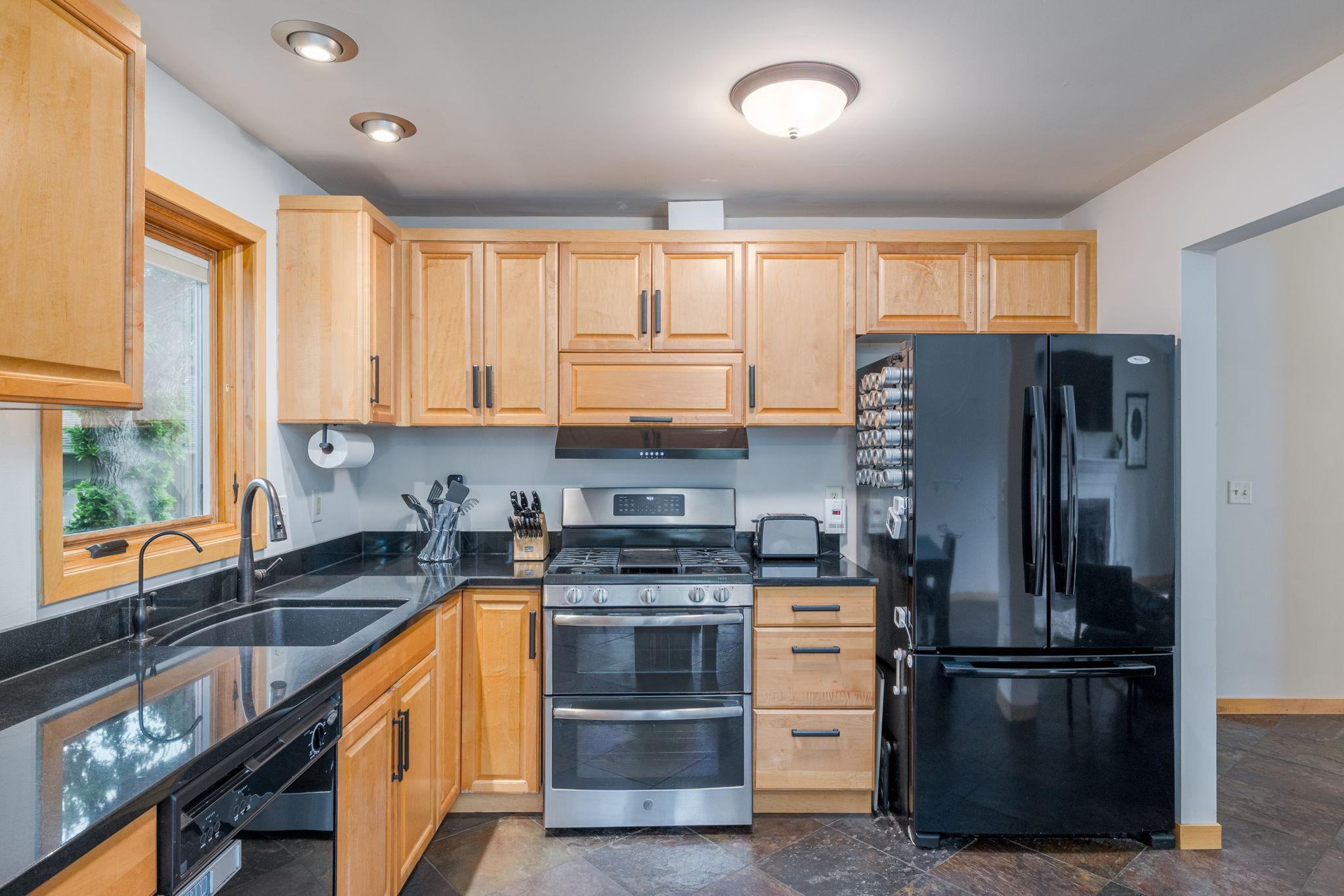 View of Residential at 2840 Mayflower Avenue, Minnetonka MN 55305, Minnetonka (13 of 49) - Mike Wilen | Minnesota Team Real Estate
