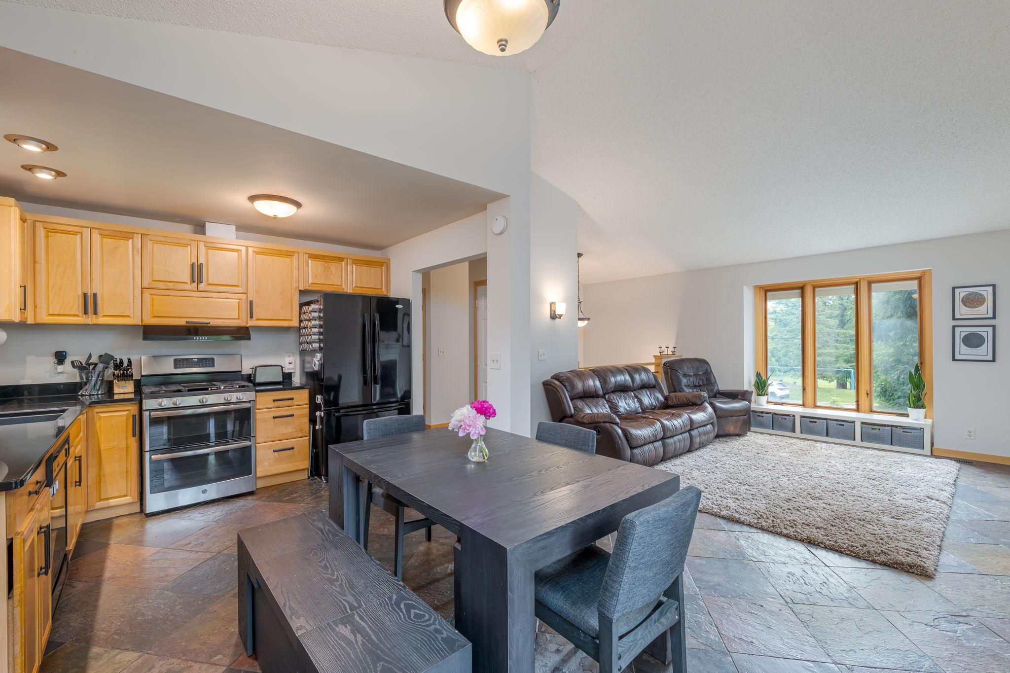 View of Residential at 2840 Mayflower Avenue, Minnetonka MN 55305, Minnetonka (4 of 49) - Mike Wilen | Minnesota Team Real Estate