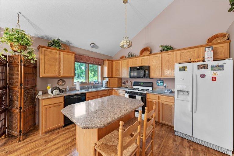 View of Residential at 5867 Bartlett Boulevard, Mound MN 55364, Mound (22 of 49) - Mike Wilen | Minnesota Team Real Estate