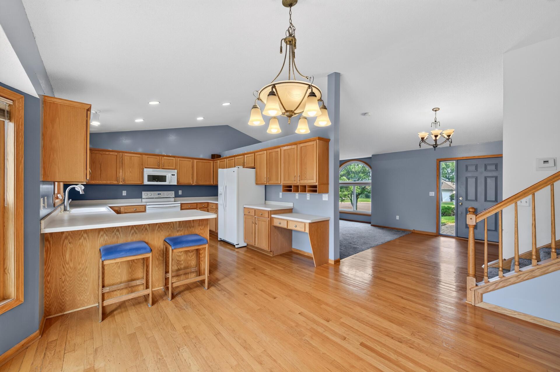 View of Residential at 12628 Dutch Court, Apple Valley MN 55124, Apple Valley (9 of 41) - Mike Wilen | Minnesota Team Real Estate