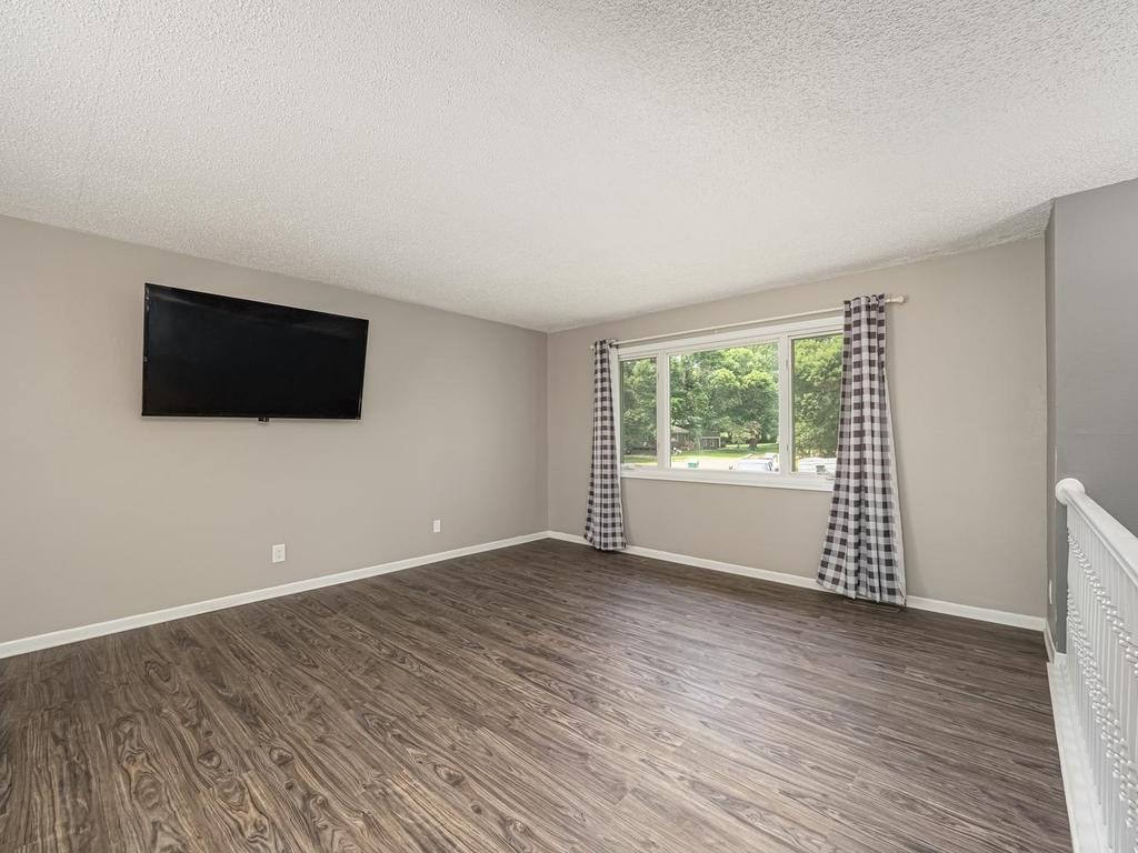 View of Residential at 5590 Jeffery Avenue, Howard Lake MN 55349, Howard Lake (10 of 26) - Mike Wilen | Minnesota Team Real Estate