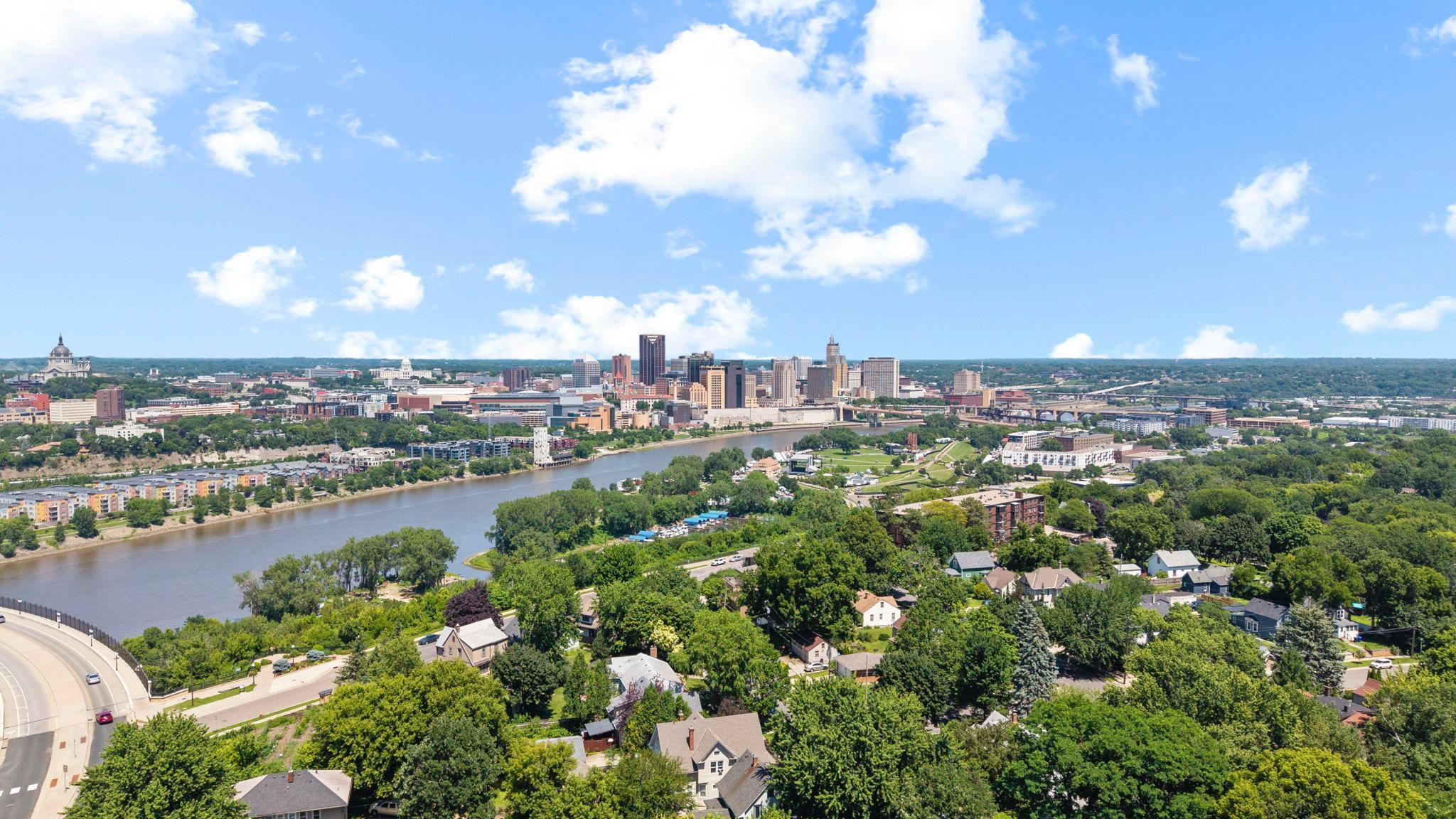 View of Residential at 553 Manomin Avenue, Saint Paul MN 55107, Saint Paul (51 of 60) - Mike Wilen | Minnesota Team Real Estate