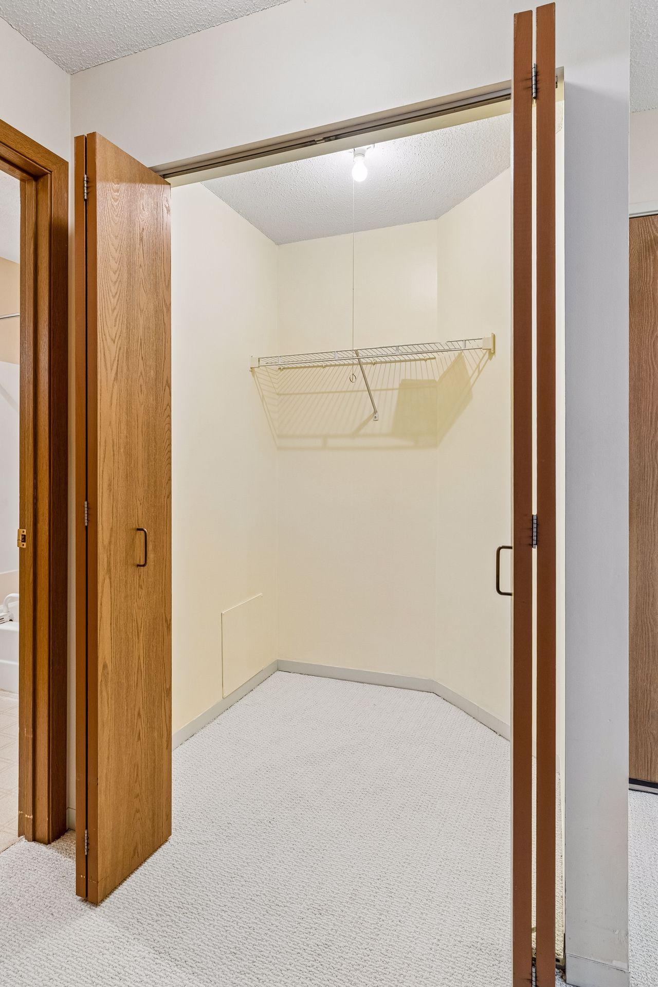 View of Residential at 500 County Road B #235, Roseville MN 55113, Roseville (22 of 59) - Mike Wilen | Minnesota Team Real Estate