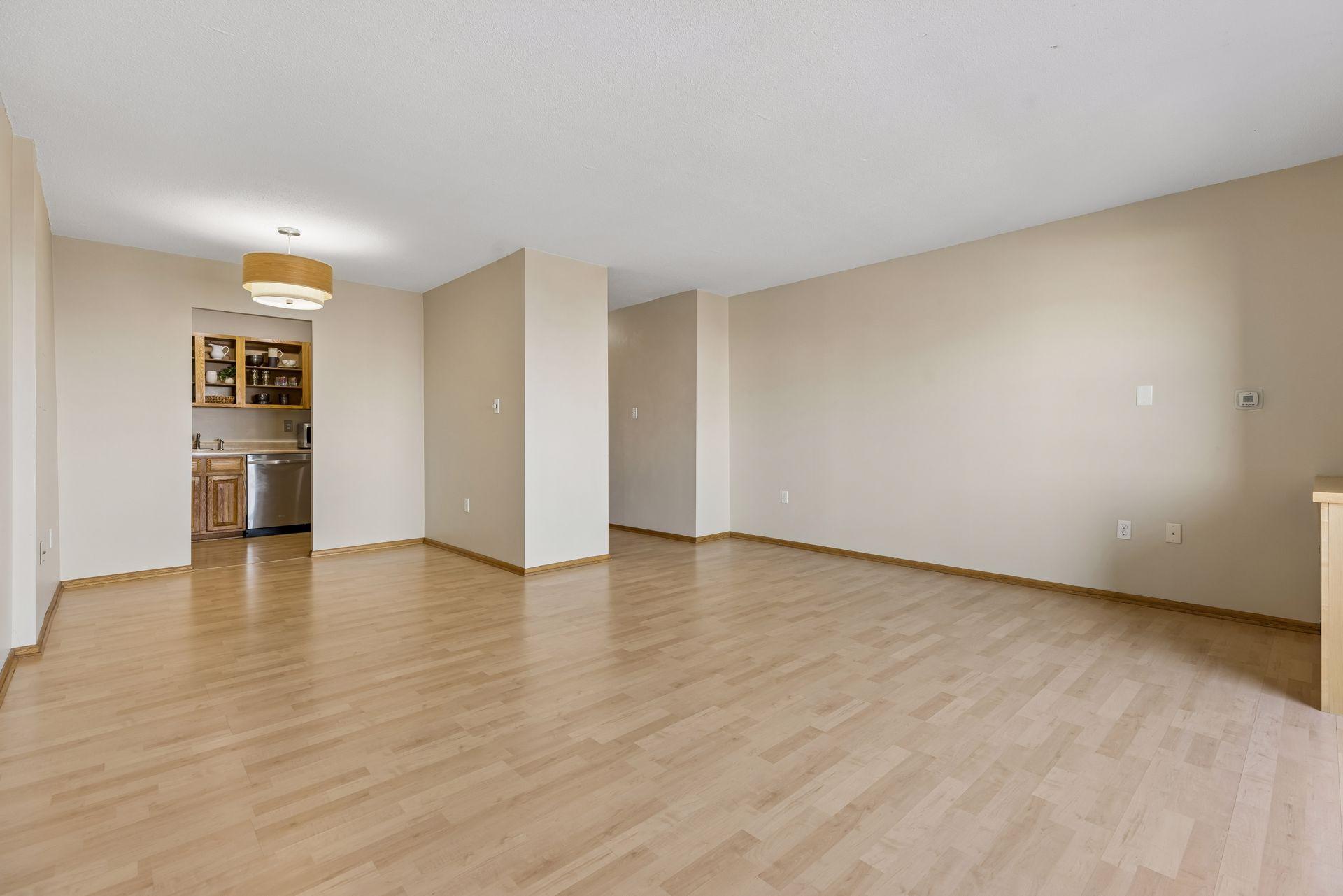 View of Residential at 400 Groveland Avenue #1212, Minneapolis MN 55403, Minneapolis (12 of 45) - Mike Wilen | Minnesota Team Real Estate