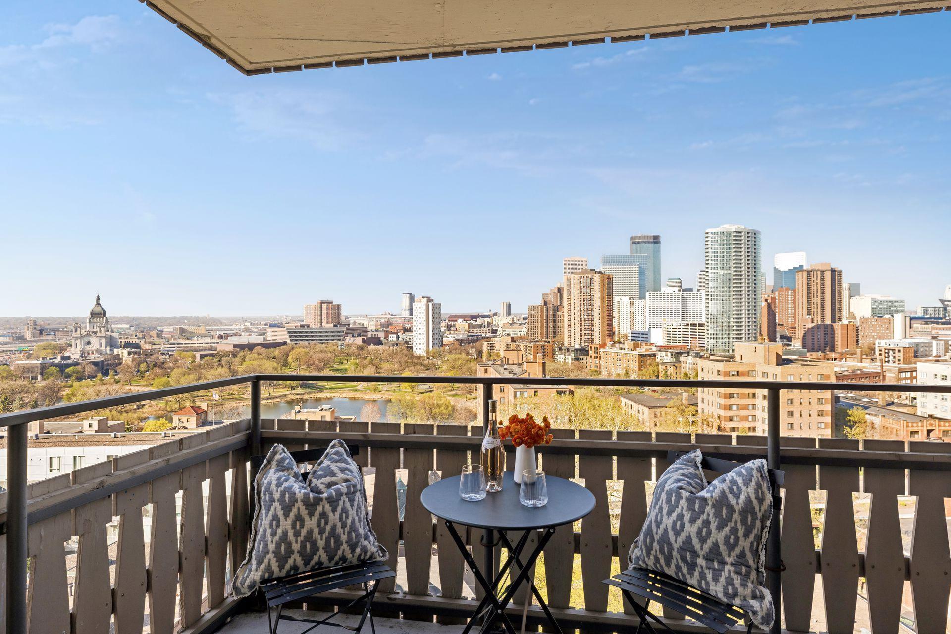 View of Residential at 400 Groveland Avenue #1212, Minneapolis MN 55403, Minneapolis (15 of 45) - Mike Wilen | Minnesota Team Real Estate