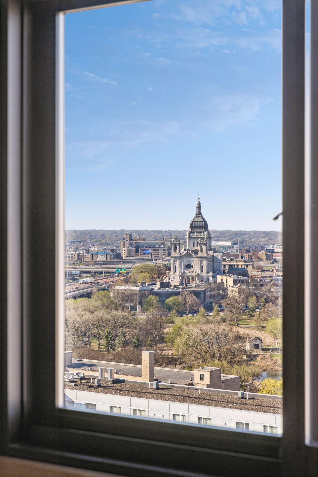 View of Residential at 400 Groveland Avenue #1212, Minneapolis MN 55403, Minneapolis (20 of 45) - Mike Wilen | Minnesota Team Real Estate