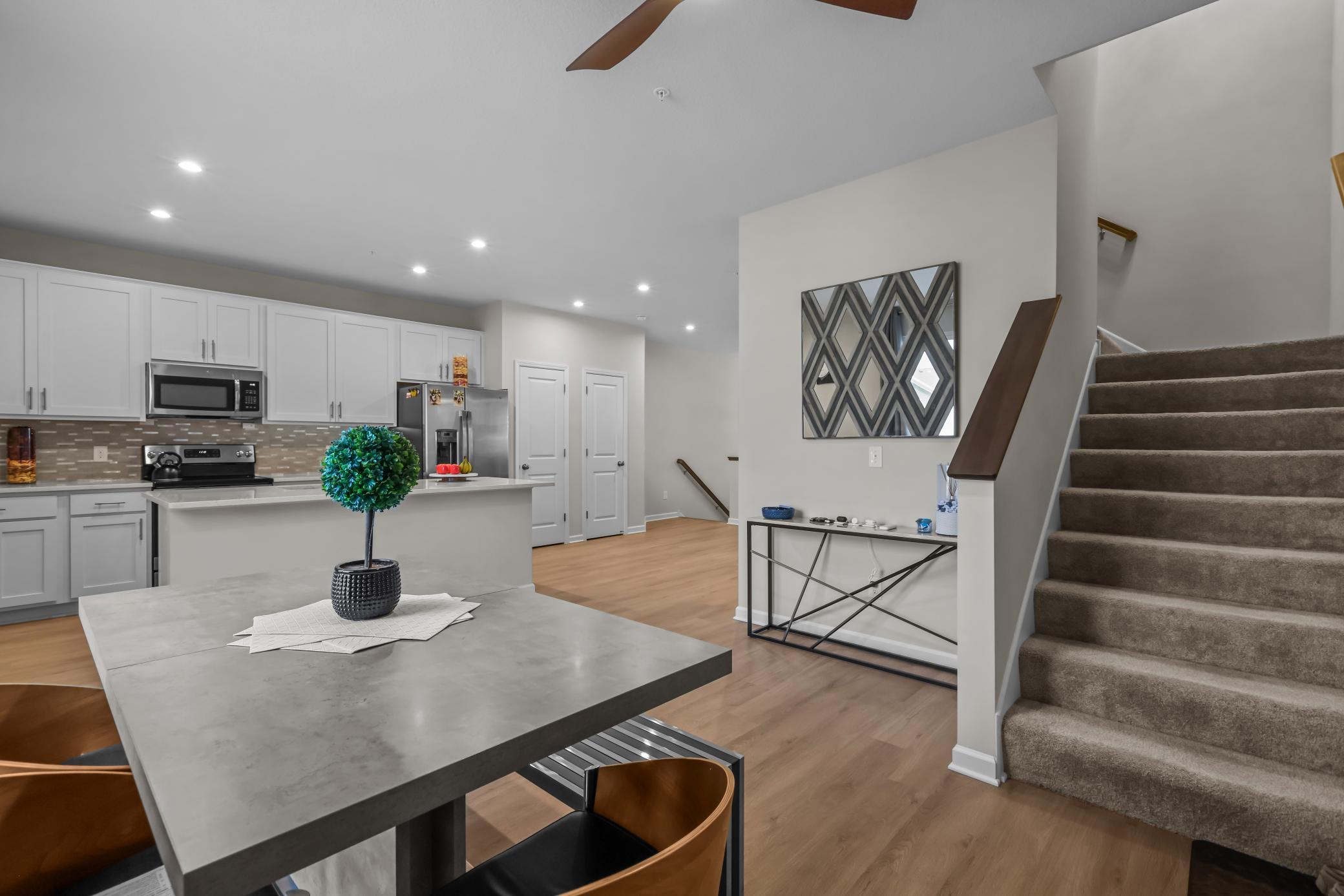 View of Residential at 2215 Gateway Hill Road, North Saint Paul MN 55109, North Saint Paul (14 of 28) - Mike Wilen | Minnesota Team Real Estate
