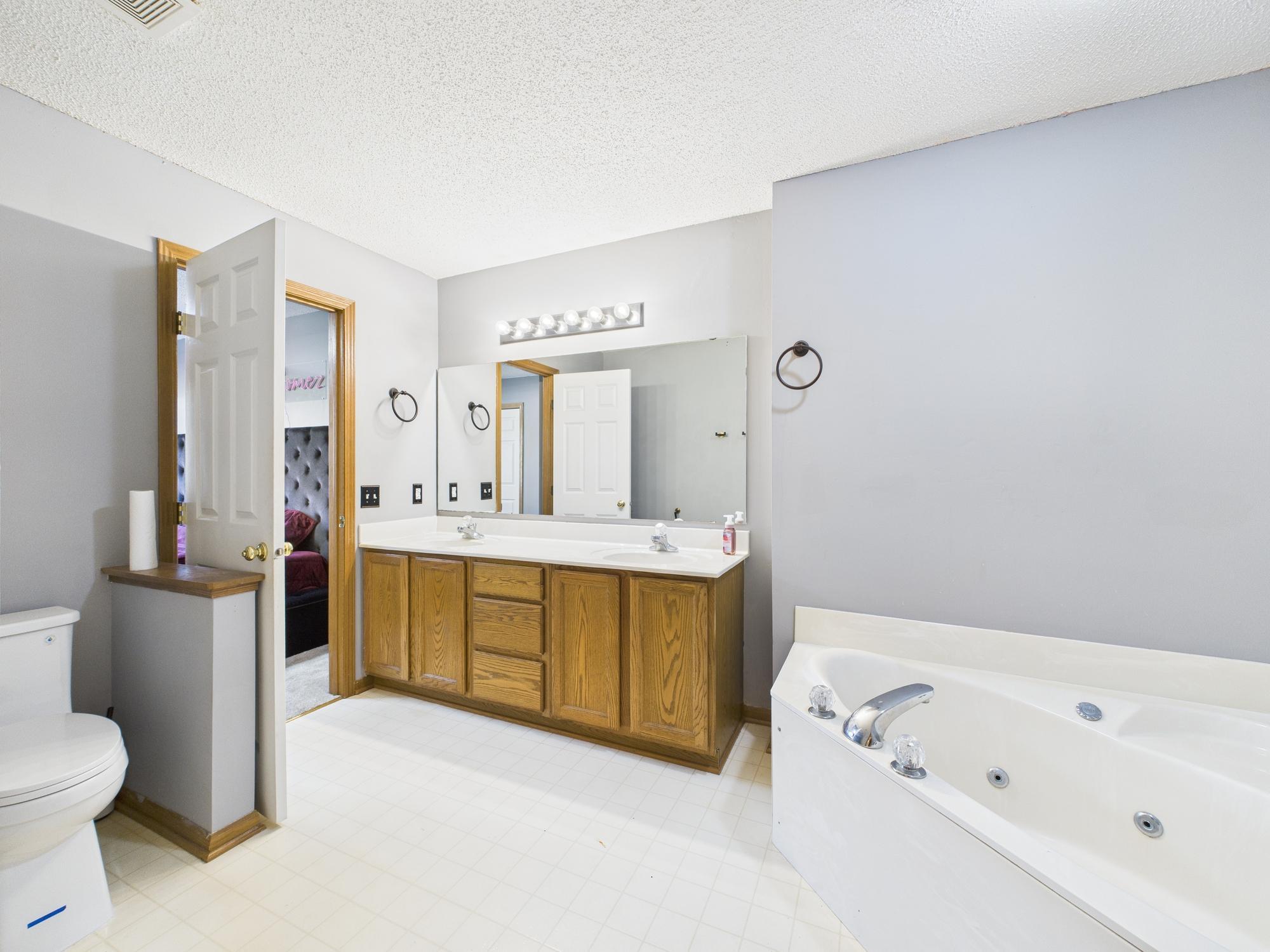 View of Residential at 1853 Riverwood Drive #4, Burnsville MN 55337, Burnsville (12 of 18) - Mike Wilen | Minnesota Team Real Estate