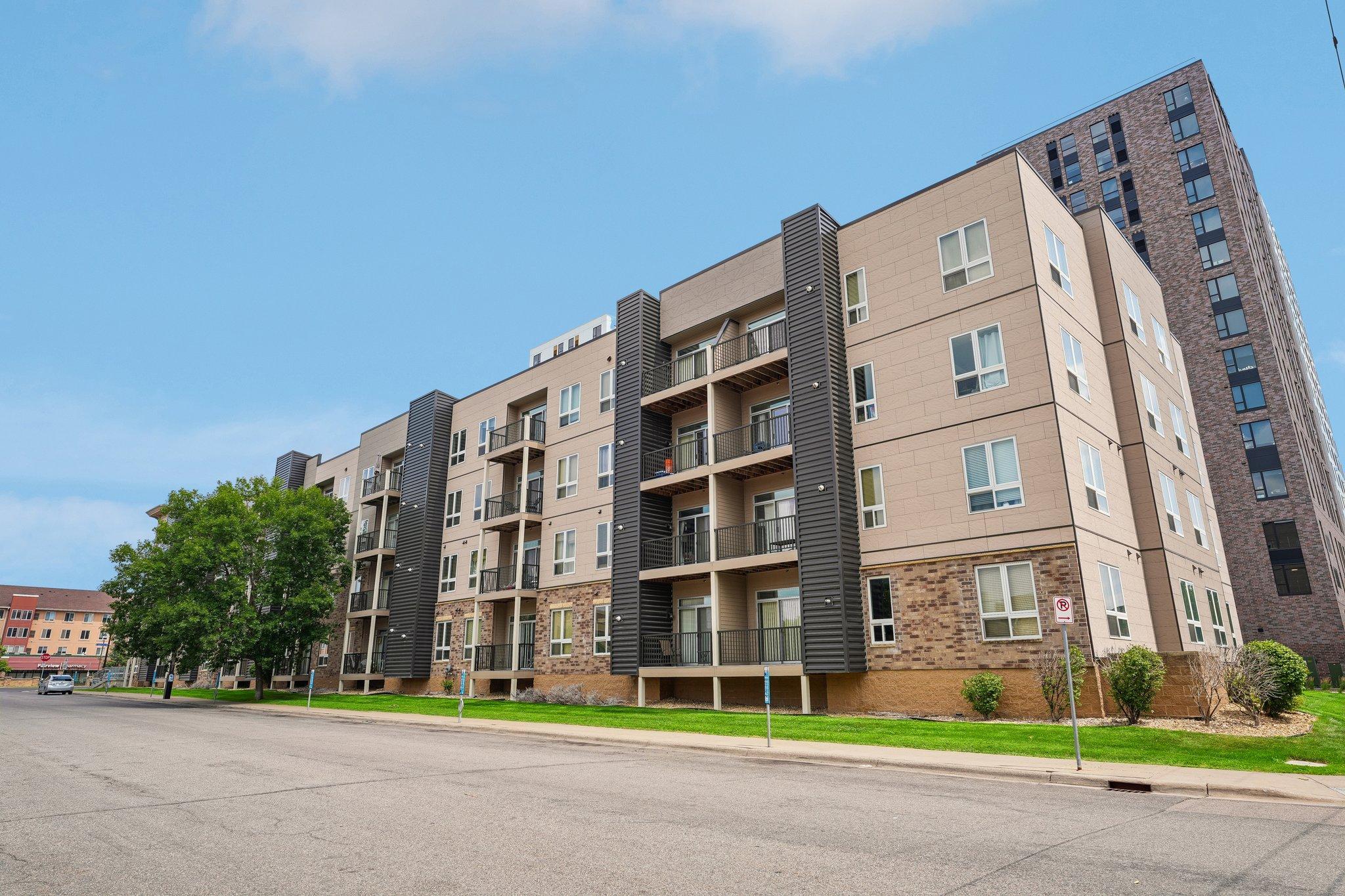 View of Residential at 2600 University Avenue #109, Minneapolis MN 55414, Minneapolis (25 of 29) - Mike Wilen | Minnesota Team Real Estate