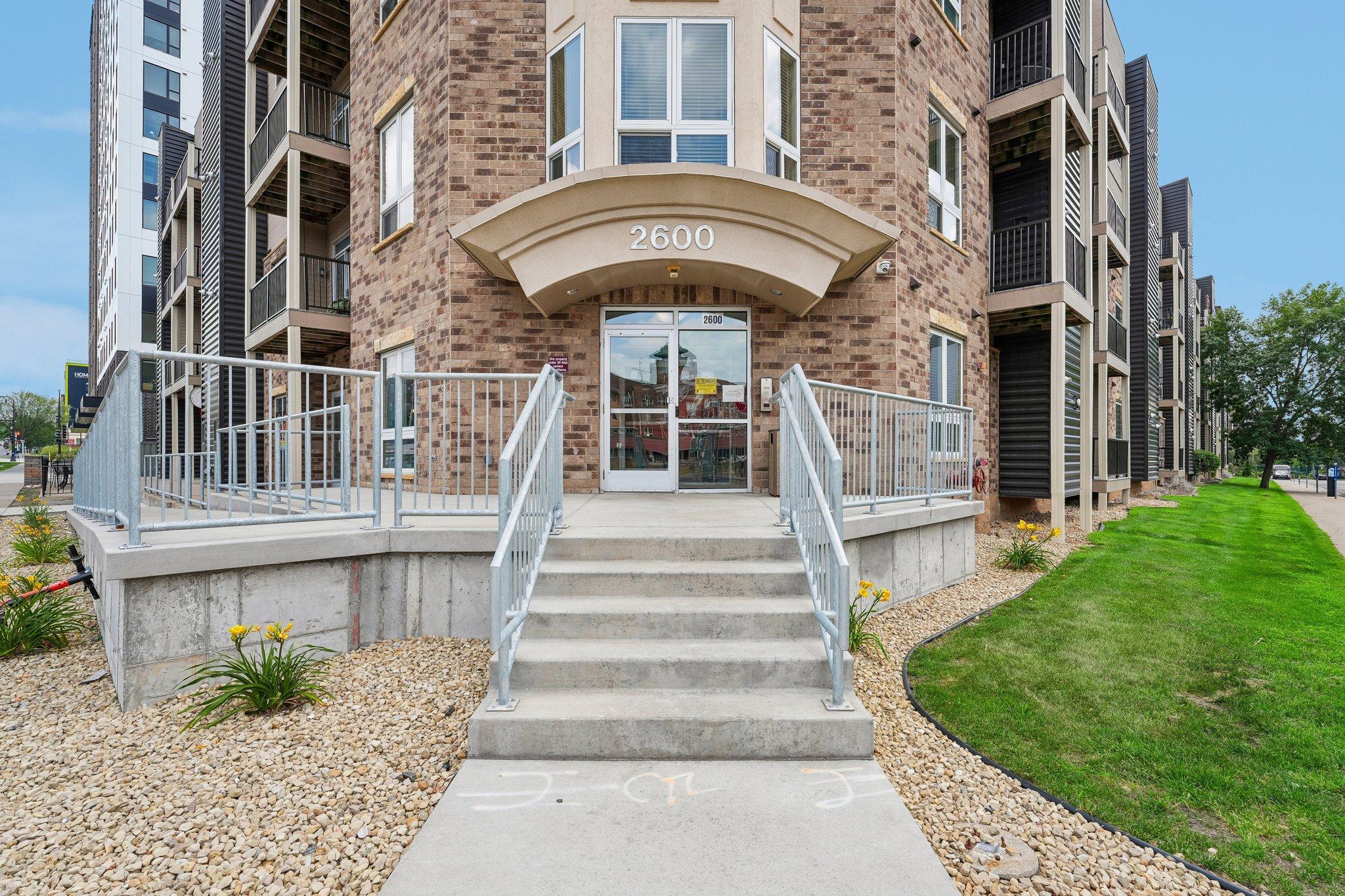 View of Residential at 2600 University Avenue #109, Minneapolis MN 55414, Minneapolis (23 of 29) - Mike Wilen | Minnesota Team Real Estate