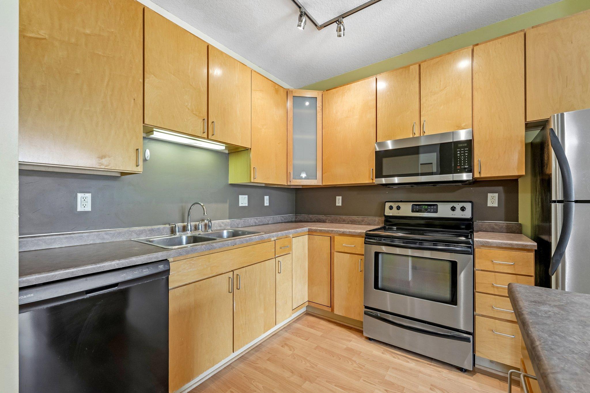 View of Residential at 2600 University Avenue #109, Minneapolis MN 55414, Minneapolis (7 of 29) - Mike Wilen | Minnesota Team Real Estate