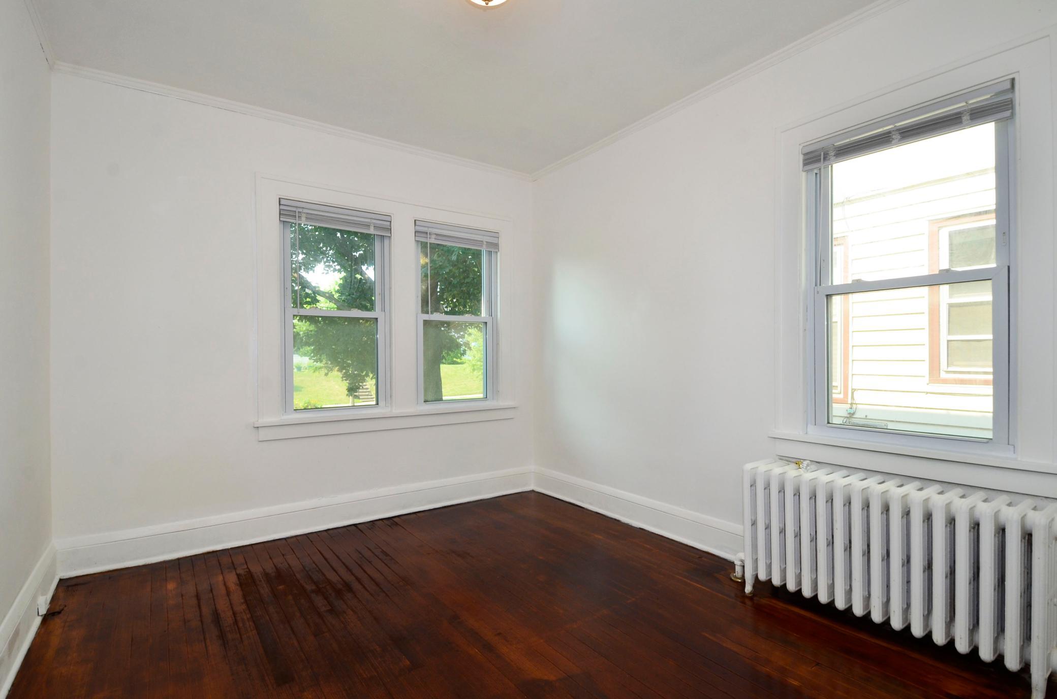 View of Residential at 1139 Magnolia Avenue, Saint Paul MN 55106, Saint Paul (17 of 32) - Mike Wilen | Minnesota Team Real Estate