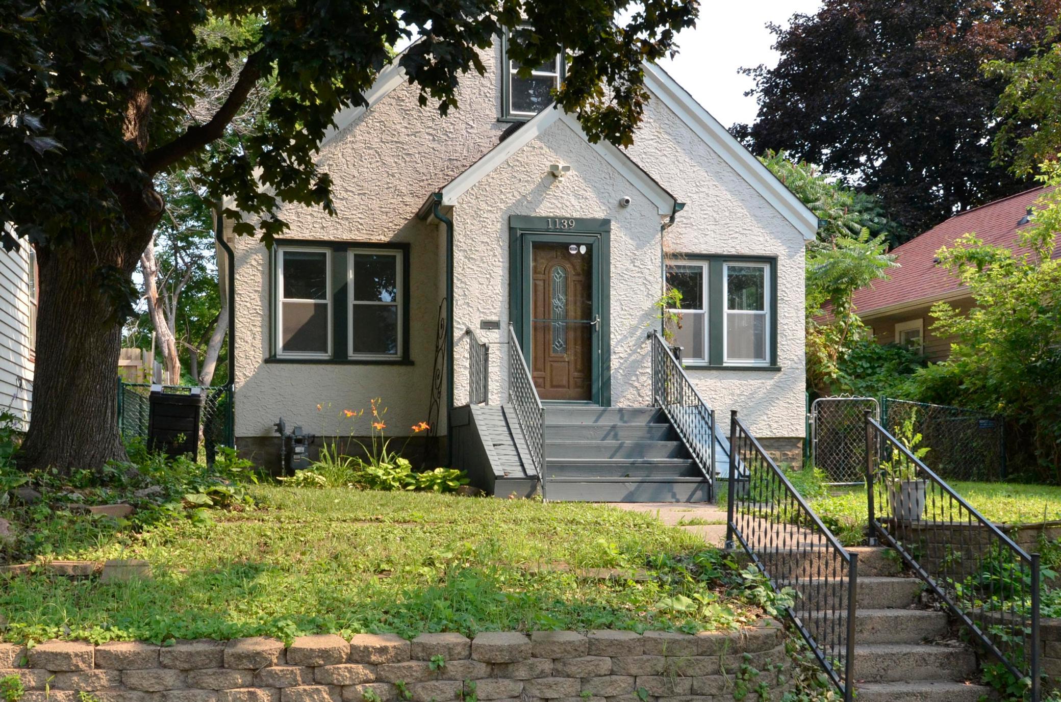 View of Single Family at 1139 Magnolia Avenue, Saint Paul - Mike Wilen | Minnesota Team Real Estate