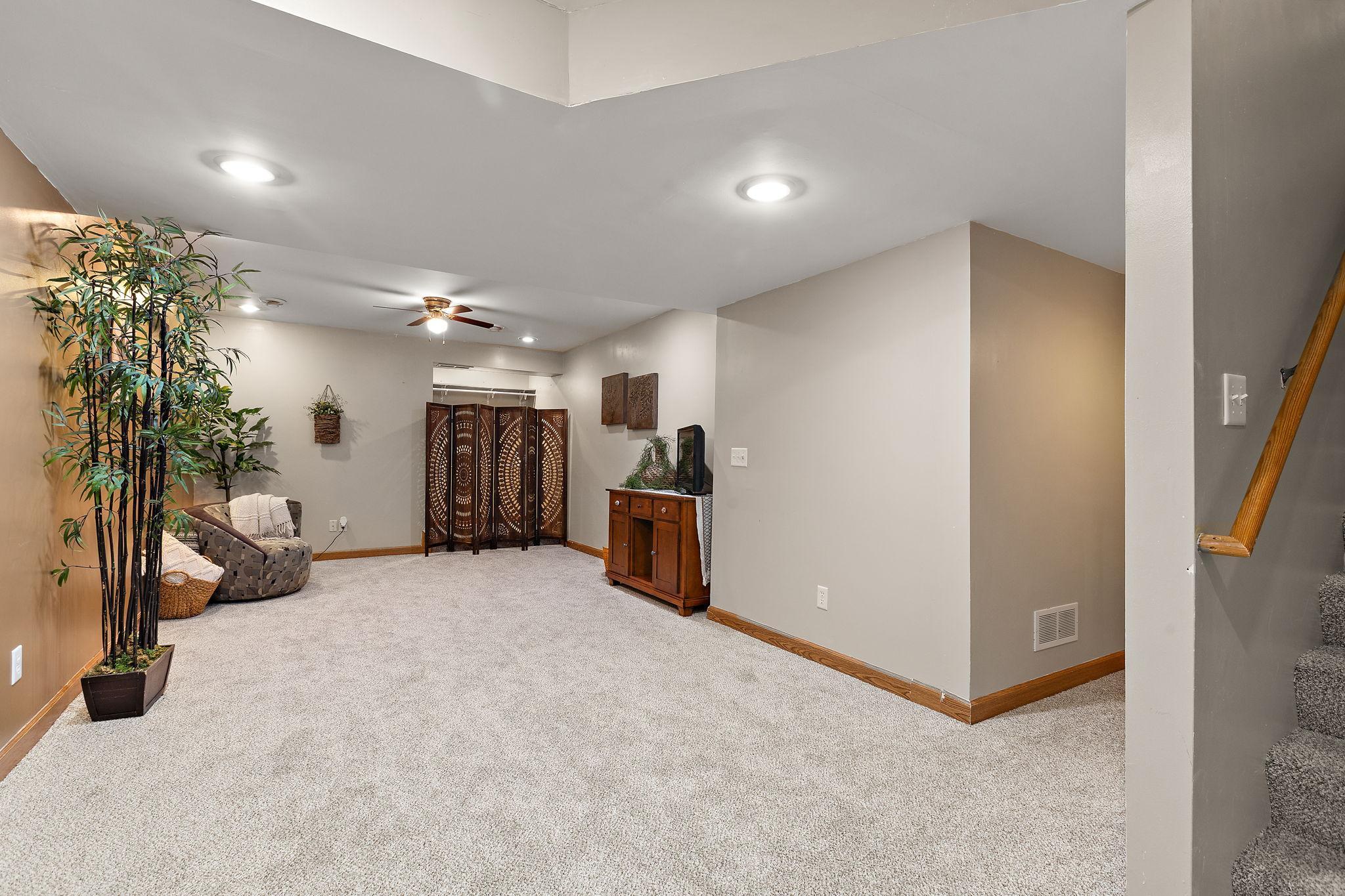 View of Residential at 317 Creekside Drive, Buffalo MN 55313, Buffalo (24 of 36) - Mike Wilen | Minnesota Team Real Estate