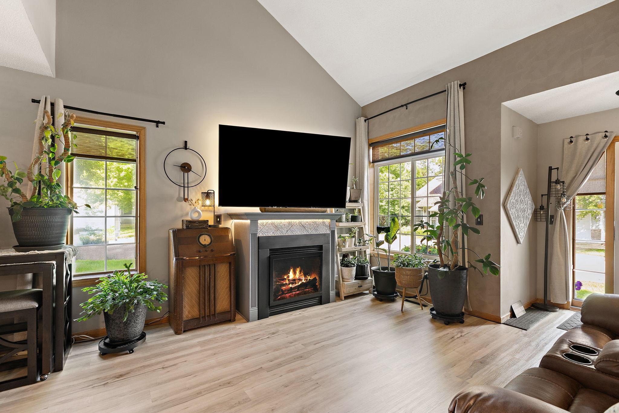 View of Residential at 317 Creekside Drive, Buffalo MN 55313, Buffalo (4 of 36) - Mike Wilen | Minnesota Team Real Estate