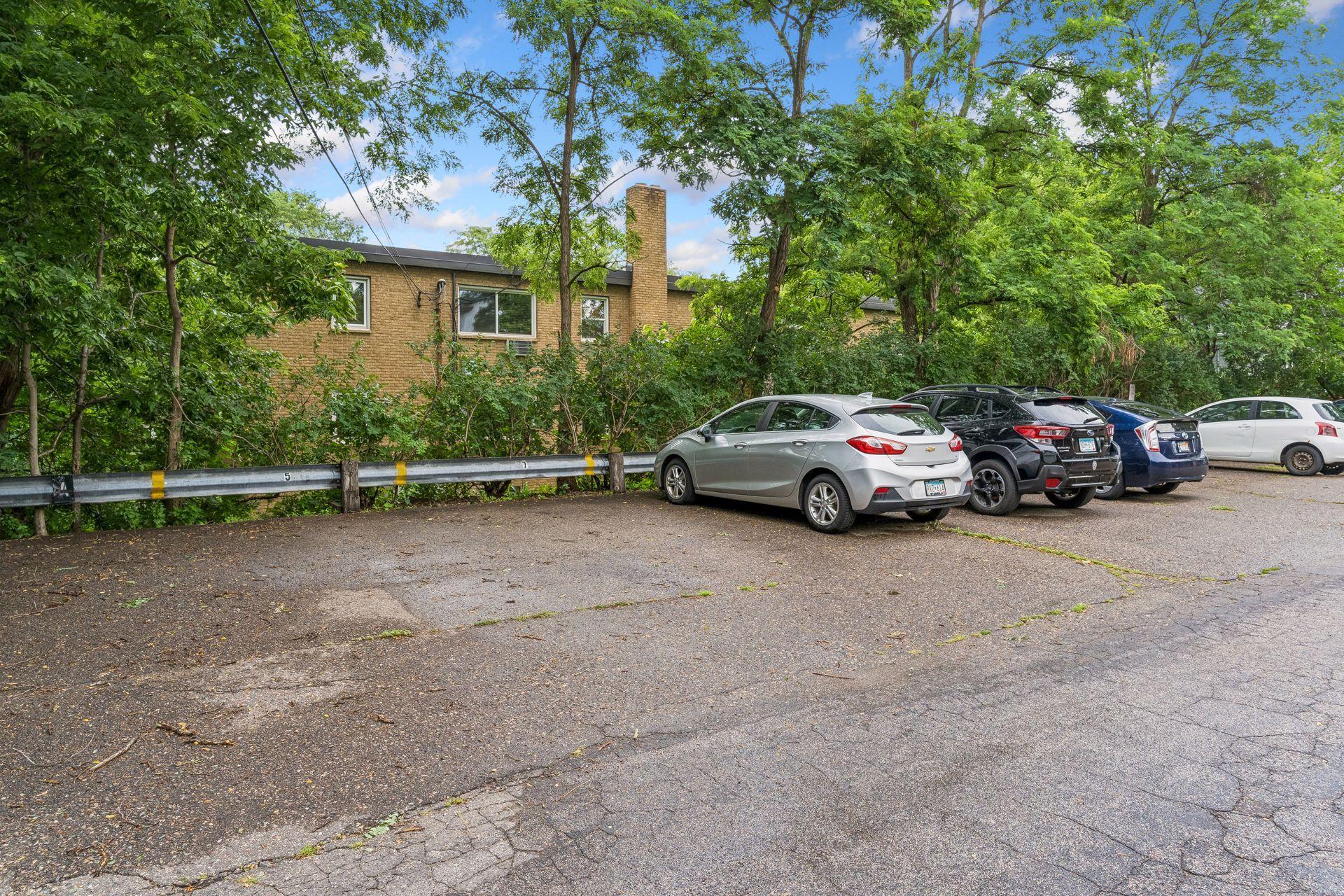 View of Residential at 656 Ashland Avenue #7, Saint Paul MN 55104, Saint Paul (14 of 15) - Mike Wilen | Minnesota Team Real Estate