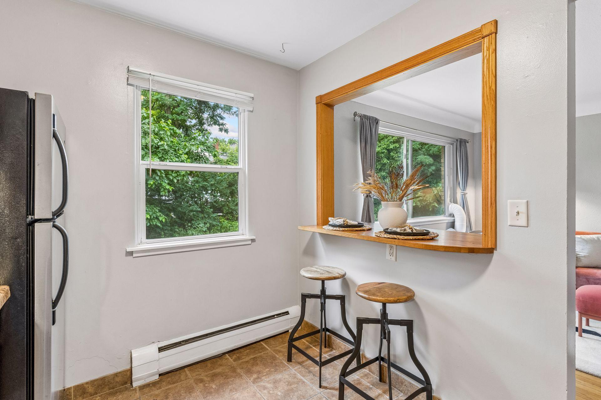 View of Residential at 656 Ashland Avenue #7, Saint Paul MN 55104, Saint Paul (6 of 15) - Mike Wilen | Minnesota Team Real Estate
