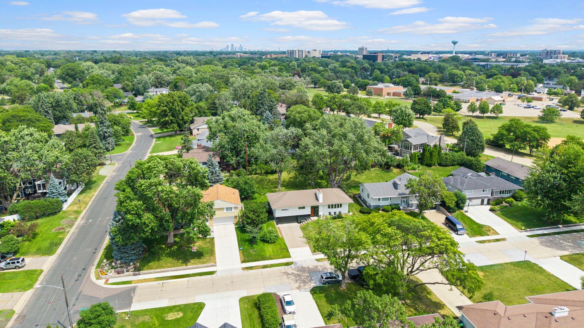 View of Residential at 4436 Claremore Drive, Edina MN 55435, Edina (2 of 31) - Mike Wilen | Minnesota Team Real Estate