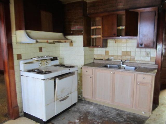 View of Residential Income at 1535 Adams Street, Minneapolis MN 55413, Minneapolis (11 of 23) - Mike Wilen | Minnesota Team Real Estate
