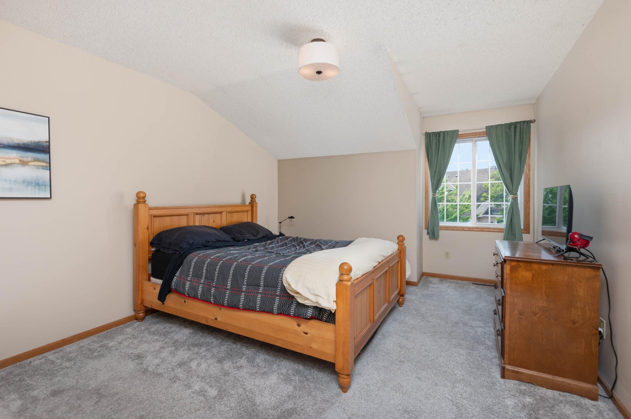 View of Residential at 7639 Nicholas Way, Chanhassen MN 55317, Chanhassen (8 of 18) - Mike Wilen | Minnesota Team Real Estate