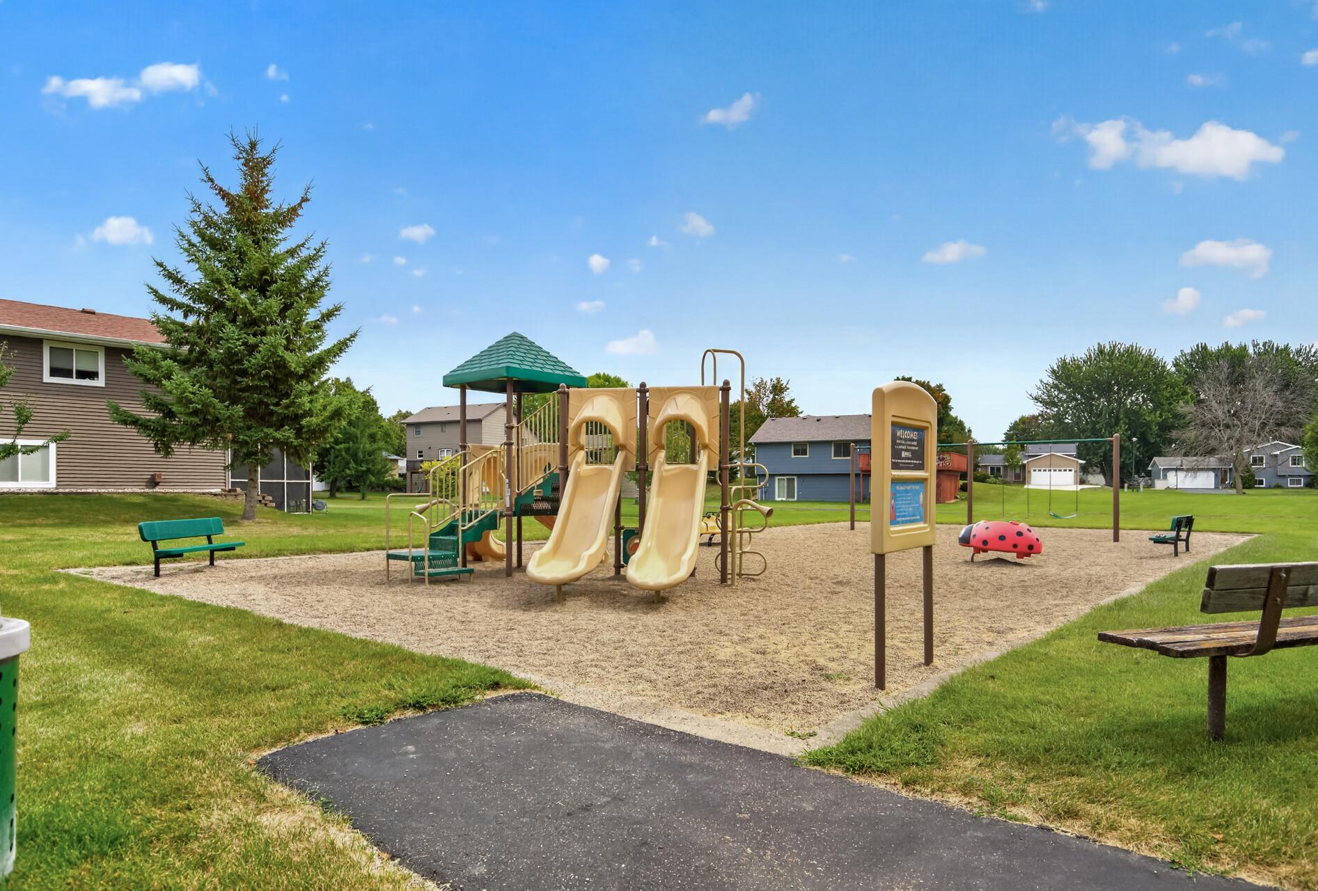 View of Residential at 2250 Van Sloun Road, Chaska MN 55318, Chaska (47 of 51) - Mike Wilen | Minnesota Team Real Estate