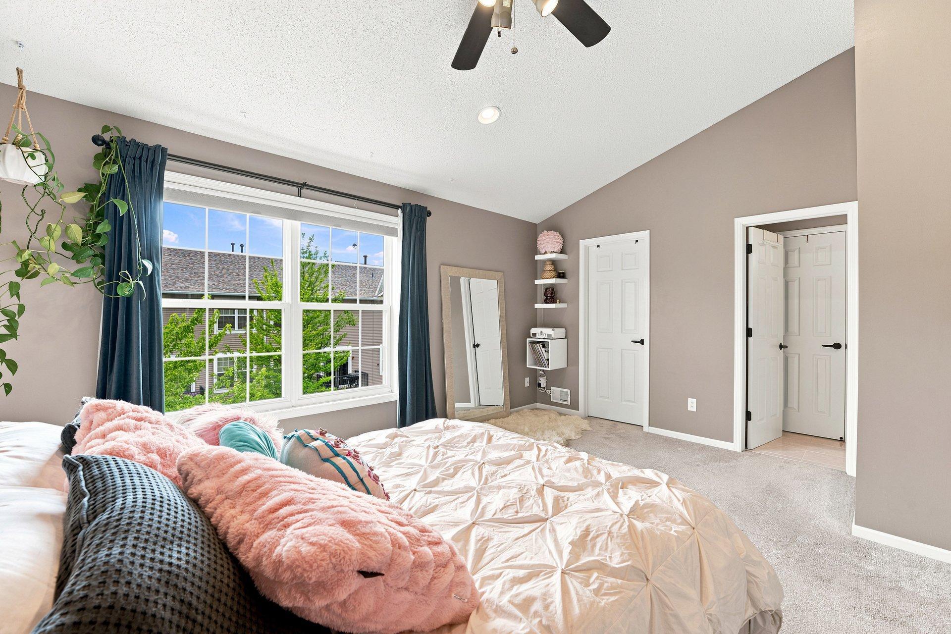 View of Residential at 15742 Frisian Lane, Apple Valley MN 55124, Apple Valley (20 of 45) - Mike Wilen | Minnesota Team Real Estate