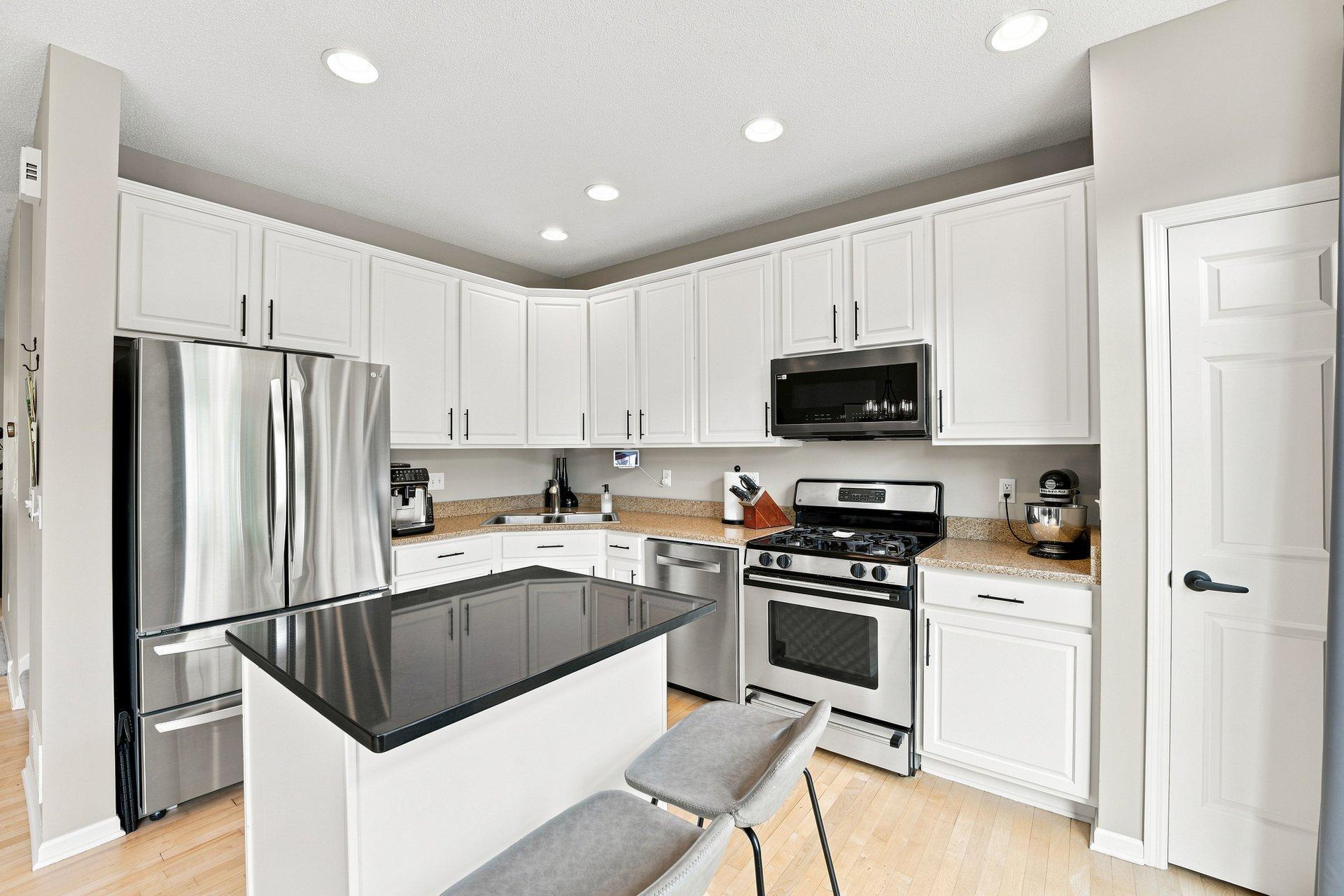 View of Residential at 15742 Frisian Lane, Apple Valley MN 55124, Apple Valley (13 of 45) - Mike Wilen | Minnesota Team Real Estate
