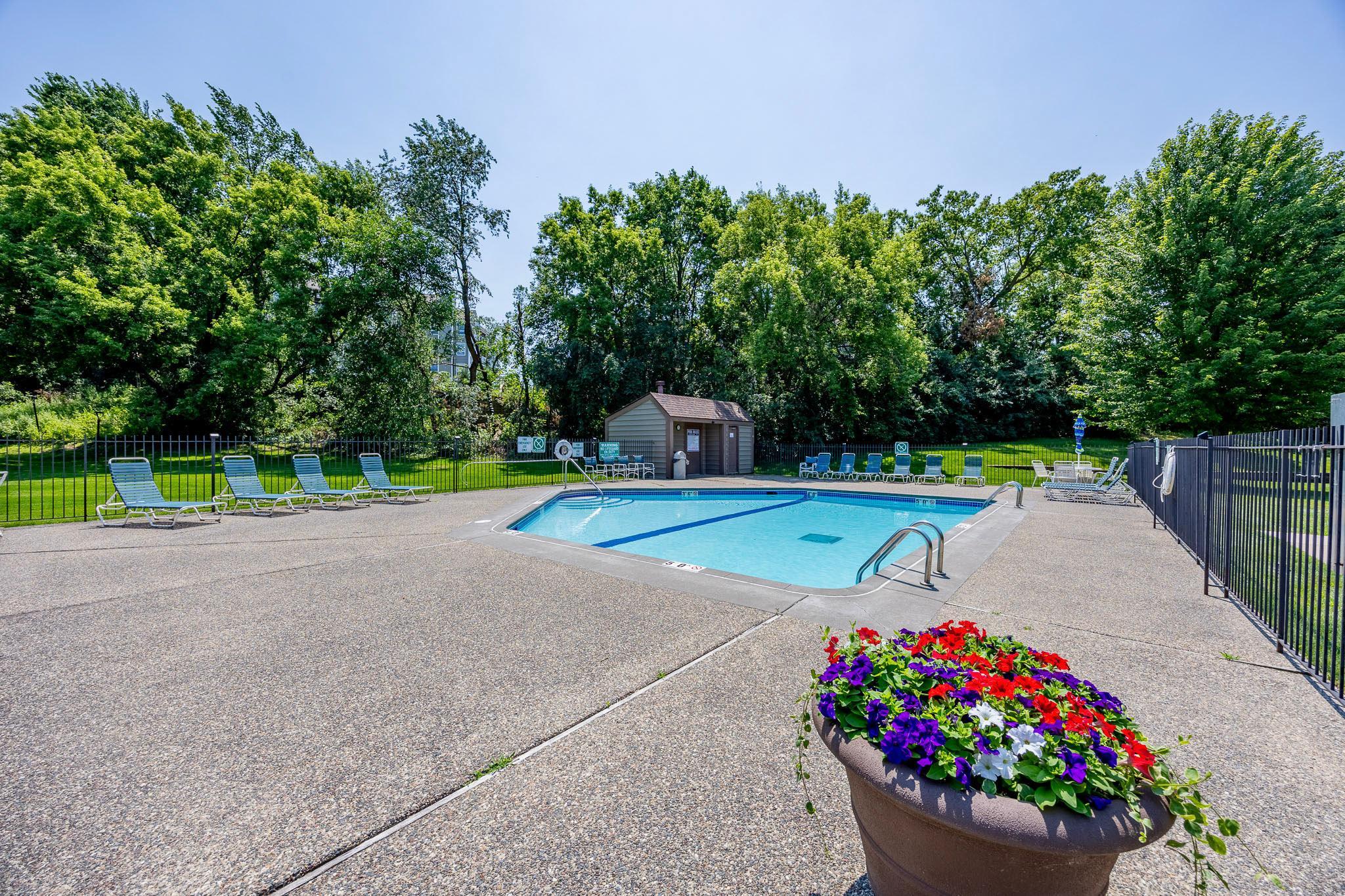 View of Residential at 7501 101st Street #206, Bloomington MN 55438, Bloomington (43 of 51) - Mike Wilen | Minnesota Team Real Estate