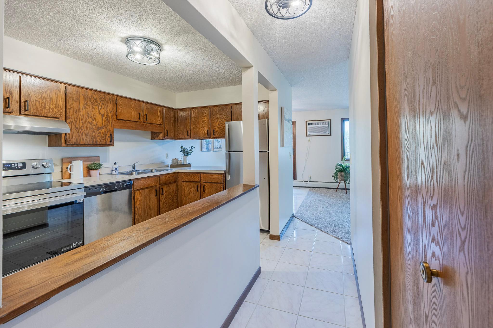 View of Residential at 7501 101st Street #206, Bloomington MN 55438, Bloomington (8 of 51) - Mike Wilen | Minnesota Team Real Estate