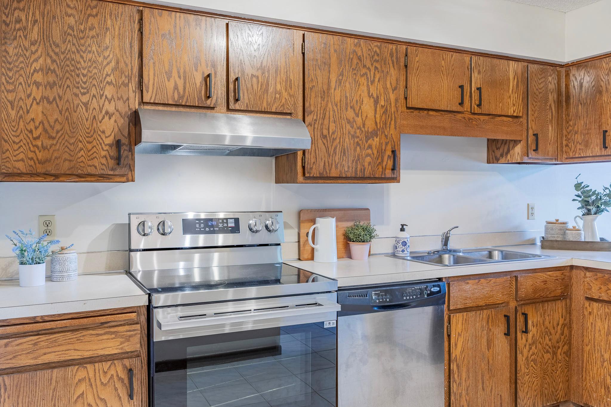 View of Residential at 7501 101st Street #206, Bloomington MN 55438, Bloomington (10 of 51) - Mike Wilen | Minnesota Team Real Estate