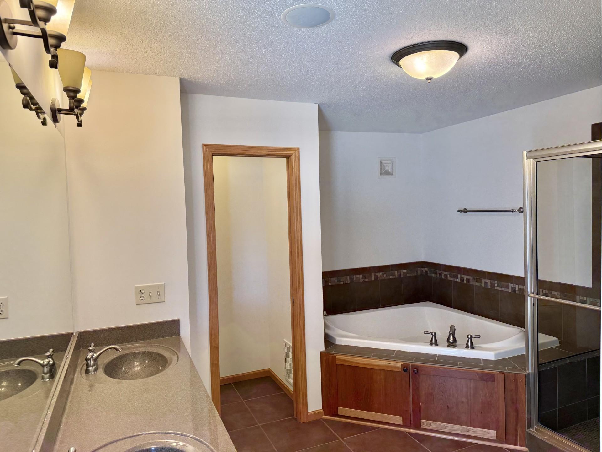 View of Residential at 2526 Waterfall Way, Prior Lake MN 55372, Prior Lake (8 of 23) - Mike Wilen | Minnesota Team Real Estate