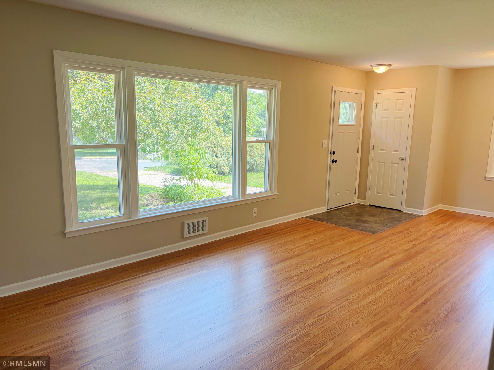 View of Residential at 1644 Nevada Avenue, Saint Louis Park MN 55426, Saint Louis Park (4 of 17) - Mike Wilen | Minnesota Team Real Estate