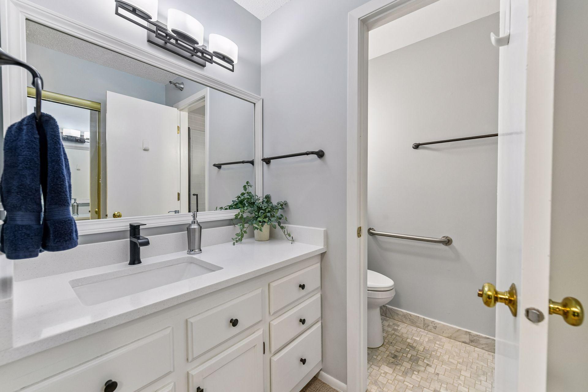 View of Residential at 6085 Rowland Road #207, Minnetonka MN 55343, Minnetonka (13 of 34) - Mike Wilen | Minnesota Team Real Estate