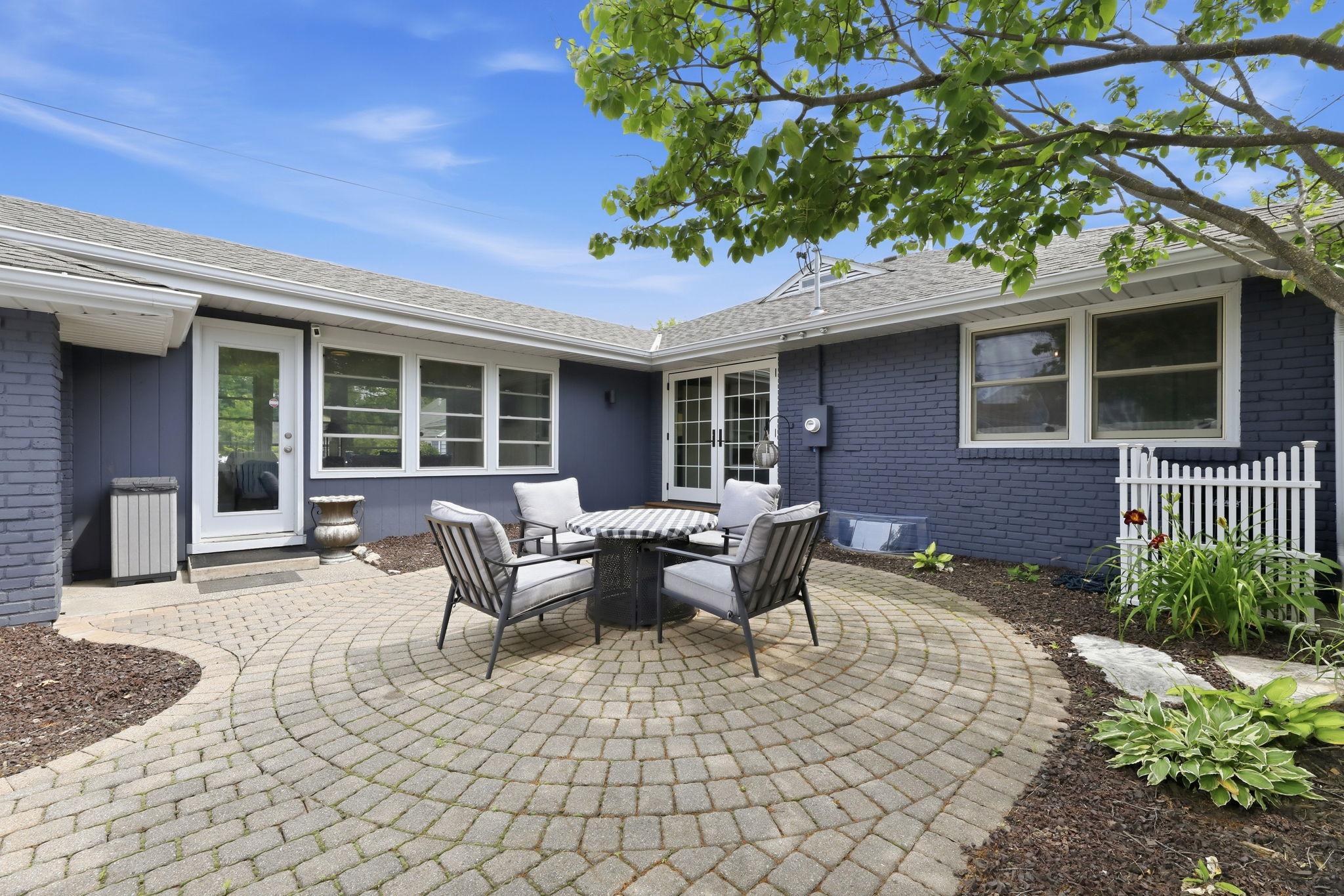 View of Residential at 4429 York Avenue, Robbinsdale MN 55422, Robbinsdale (7 of 28) - Mike Wilen | Minnesota Team Real Estate