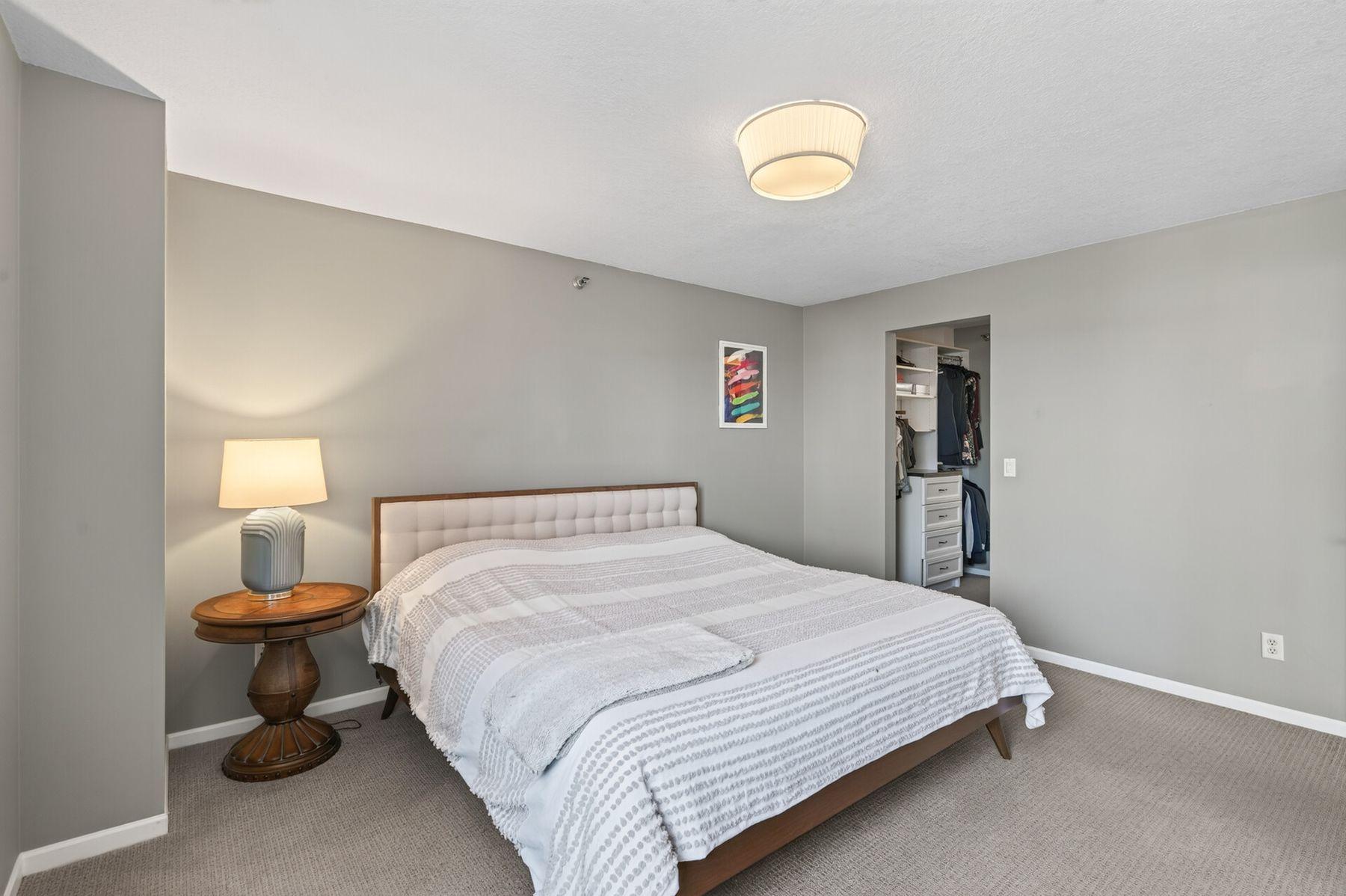 View of Residential at 401 1st Street #1023, Minneapolis MN 55401, Minneapolis (27 of 43) - Mike Wilen | Minnesota Team Real Estate