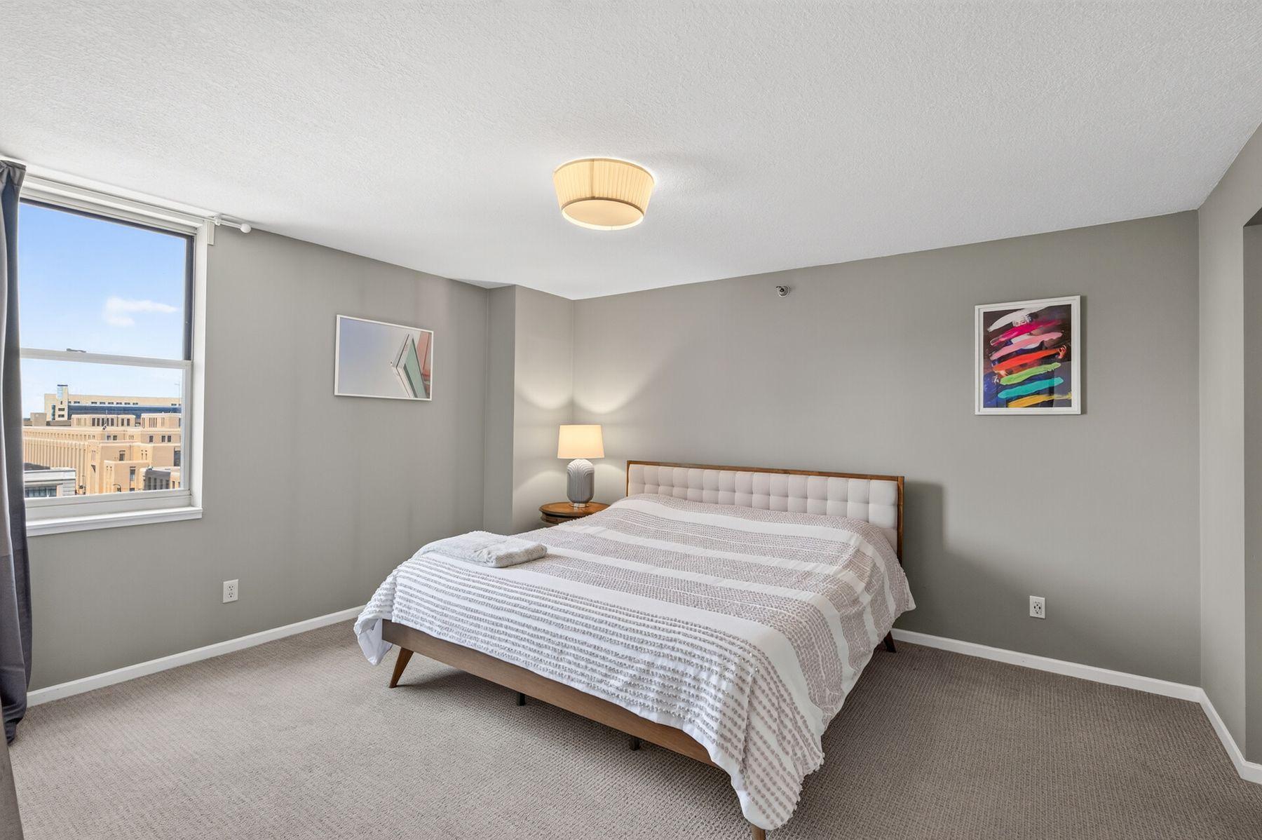 View of Residential at 401 1st Street #1023, Minneapolis MN 55401, Minneapolis (26 of 43) - Mike Wilen | Minnesota Team Real Estate