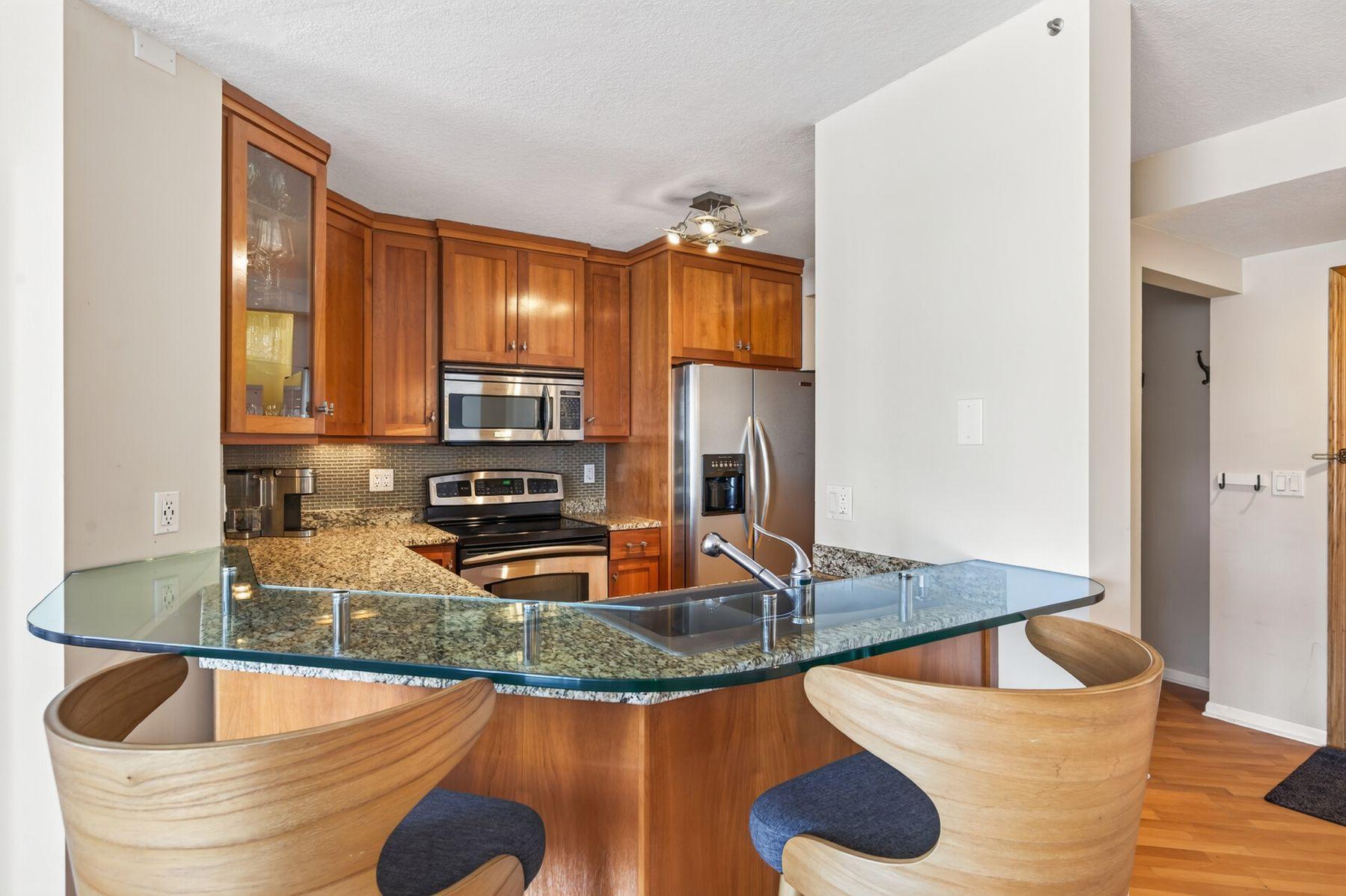 View of Residential at 401 1st Street #1023, Minneapolis MN 55401, Minneapolis (10 of 43) - Mike Wilen | Minnesota Team Real Estate