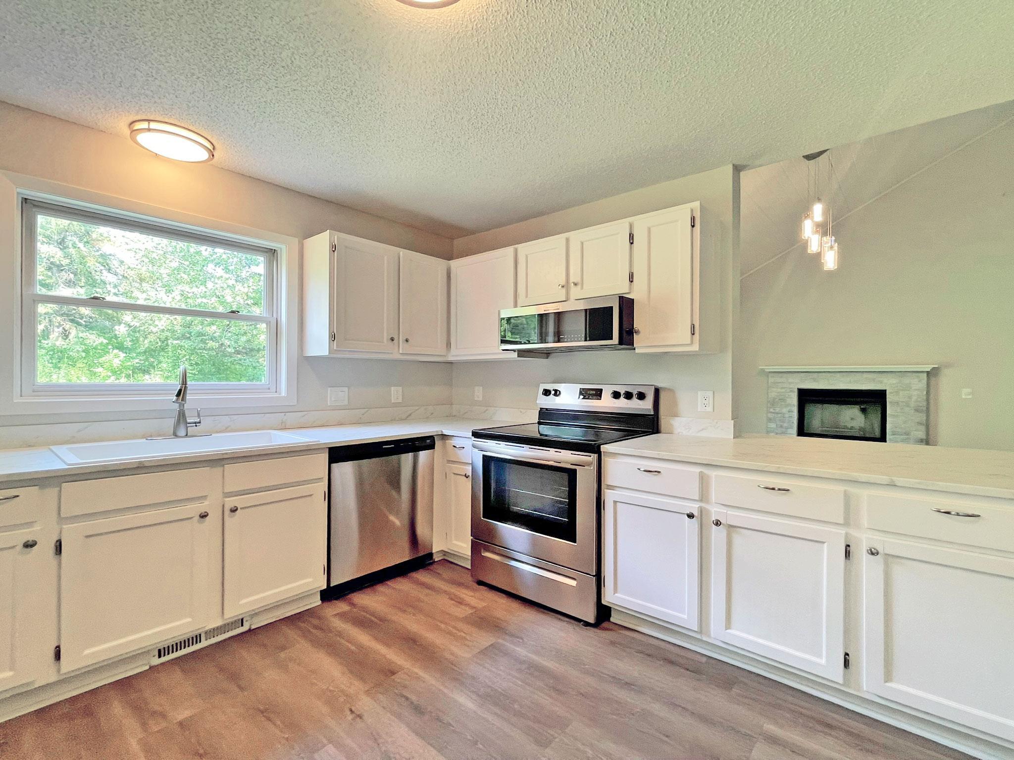 View of Residential at 7887 Grinnell Way, Lakeville MN 55044, Lakeville (8 of 27) - Mike Wilen | Minnesota Team Real Estate