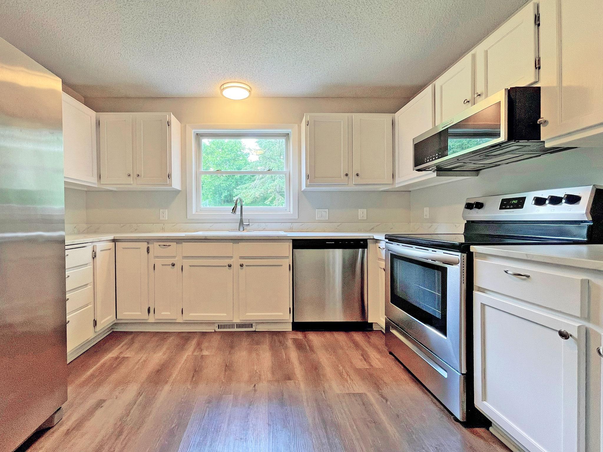 View of Residential at 7887 Grinnell Way, Lakeville MN 55044, Lakeville (7 of 27) - Mike Wilen | Minnesota Team Real Estate