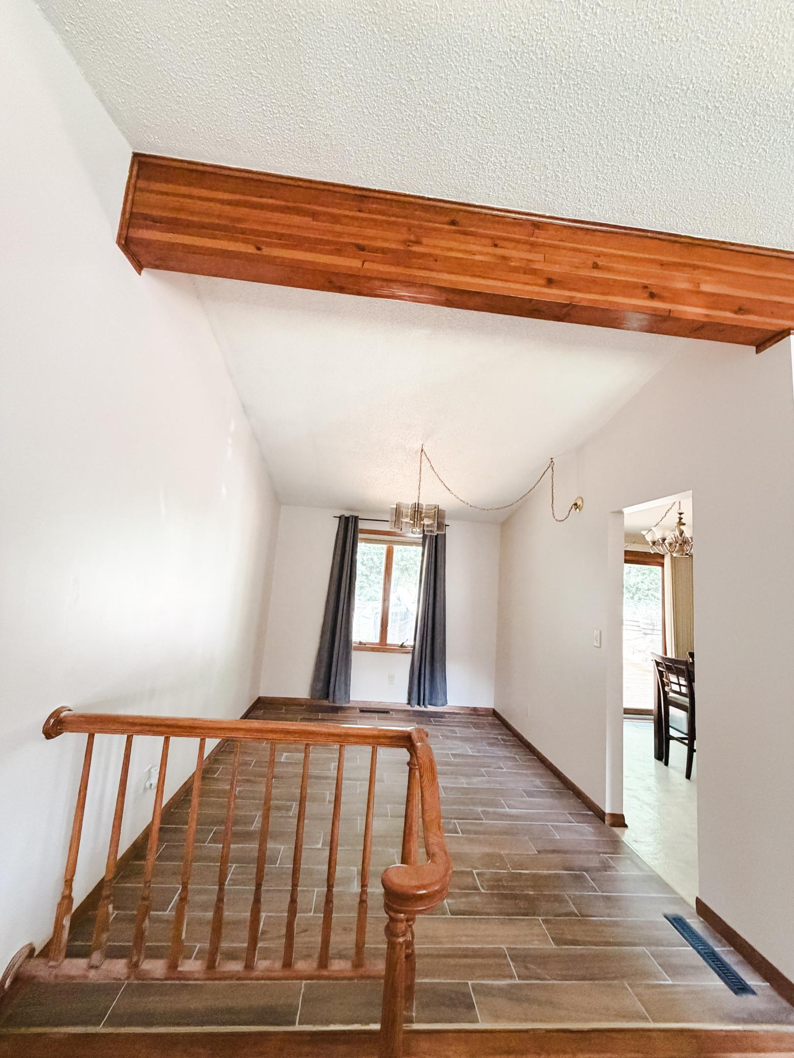 View of Residential at 1516 Maywood Drive, South Saint Paul MN 55075, South Saint Paul (5 of 25) - Mike Wilen | Minnesota Team Real Estate