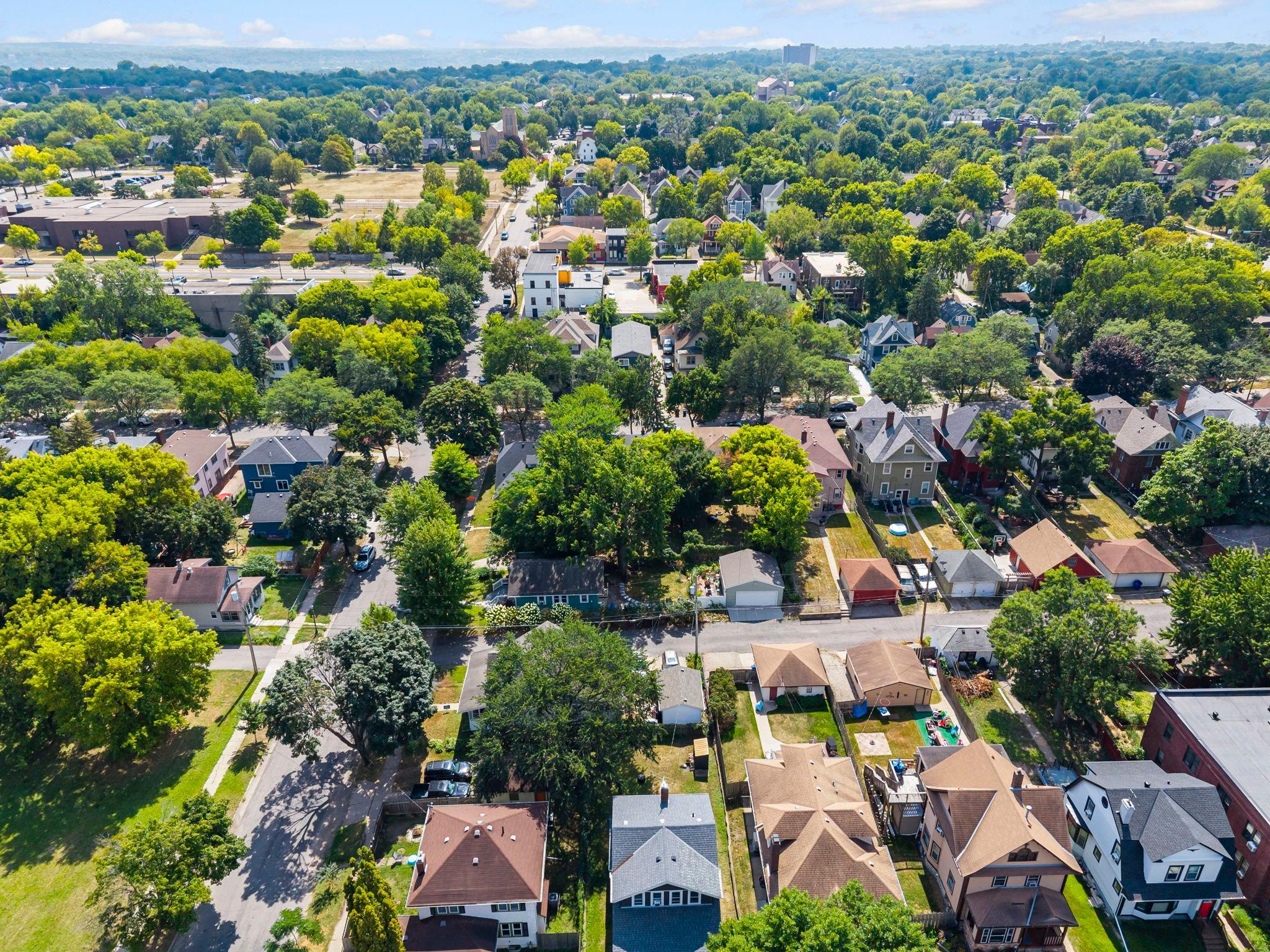 View of Residential at 1047 Dayton Avenue, Saint Paul MN 55104, Saint Paul (48 of 49) - Mike Wilen | Minnesota Team Real Estate