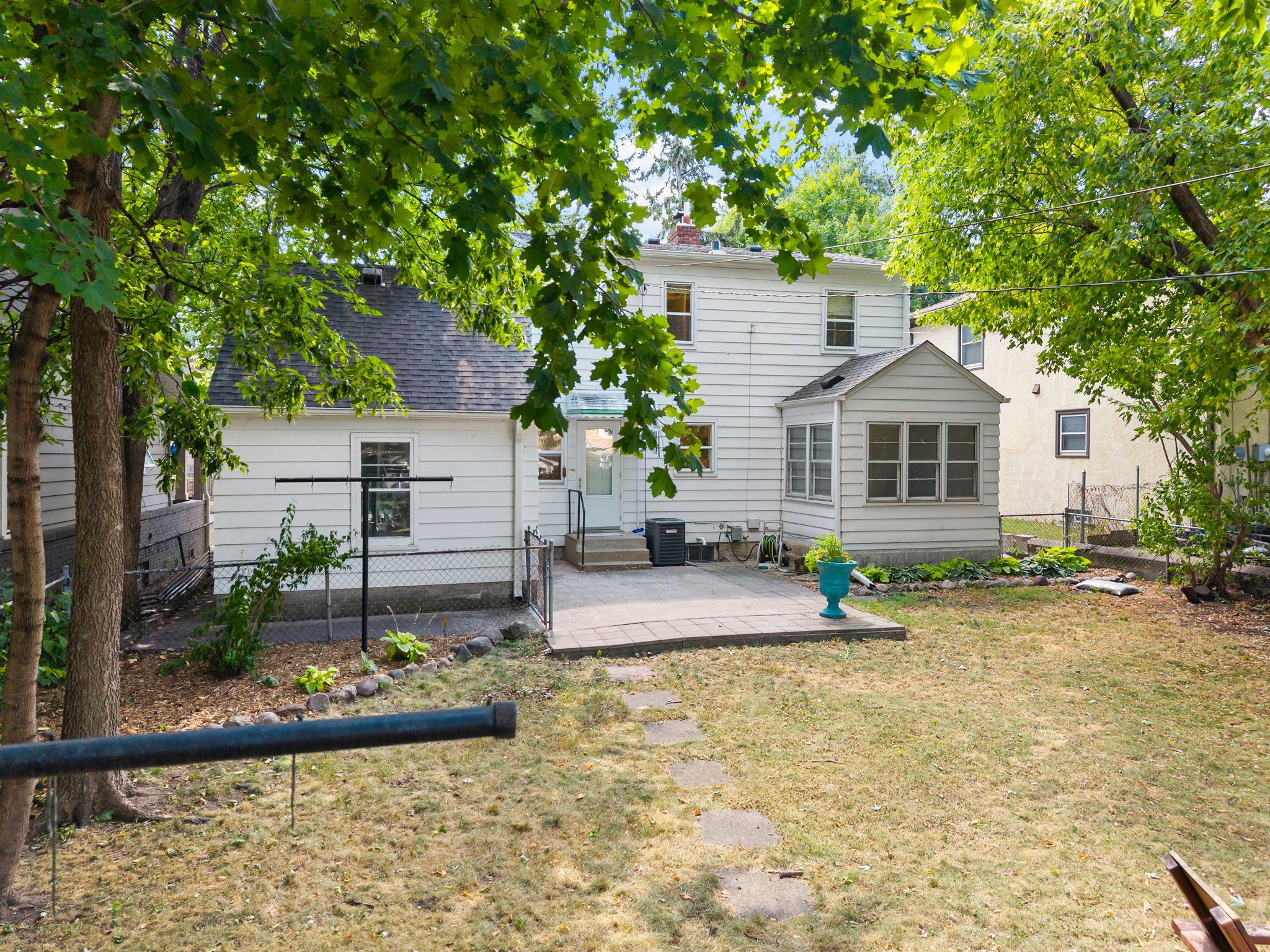 View of Residential at 1047 Dayton Avenue, Saint Paul MN 55104, Saint Paul (44 of 49) - Mike Wilen | Minnesota Team Real Estate